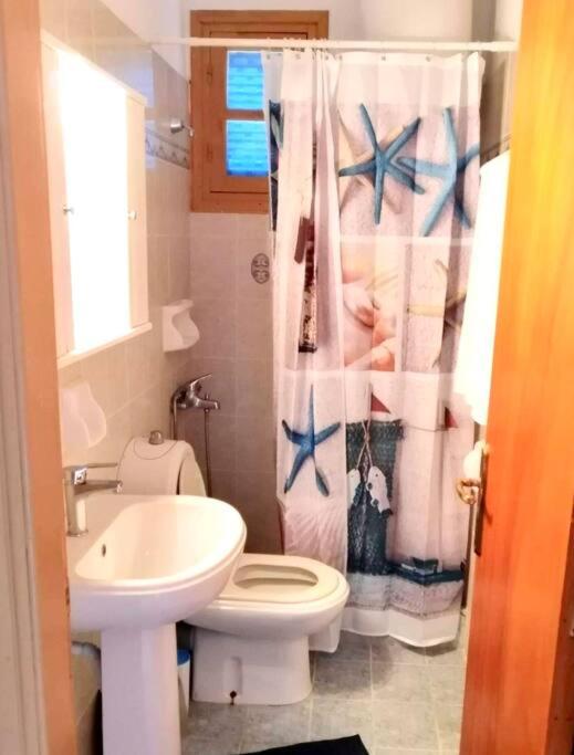 Dina's Beach House photo 3