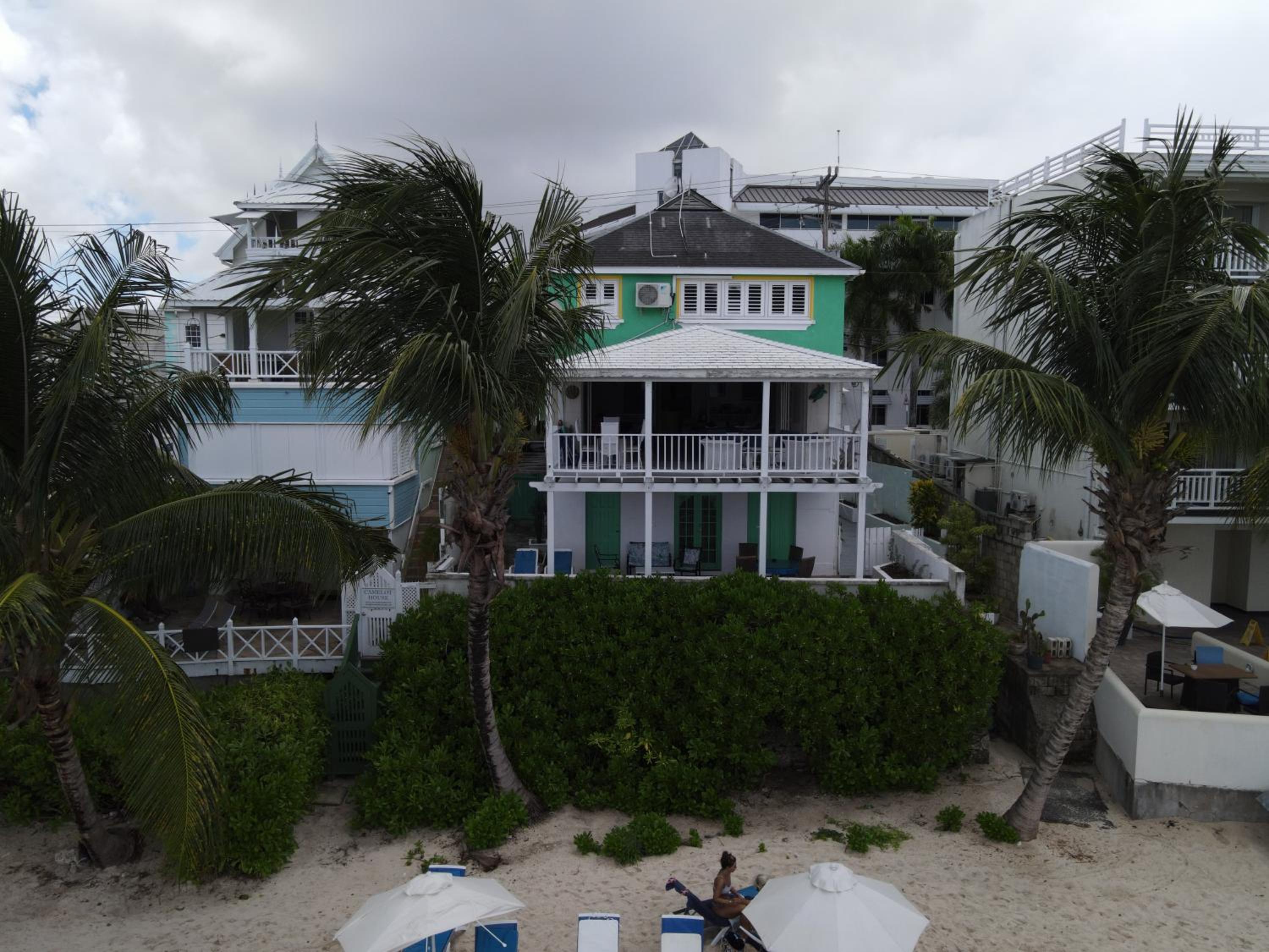 Charleston Beachfront 1 Bedroom Apartment
