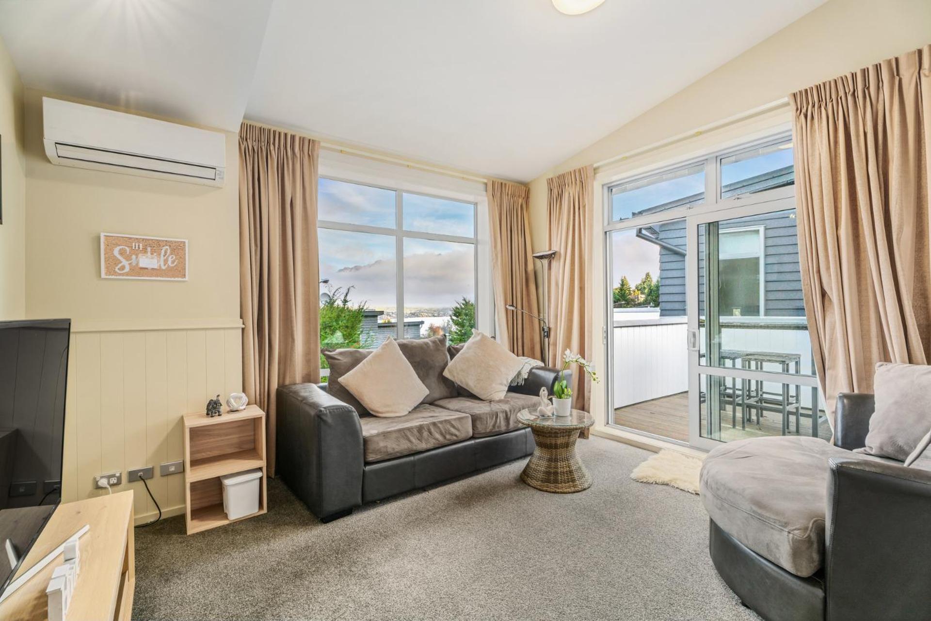 Scenic Peaks - Queenstown Holiday Apartment view 2
