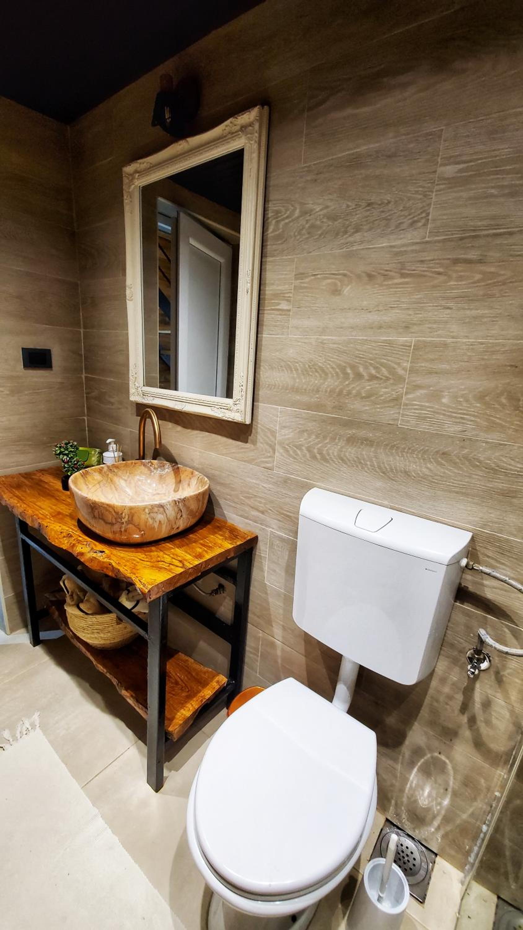 Coratina Cottage