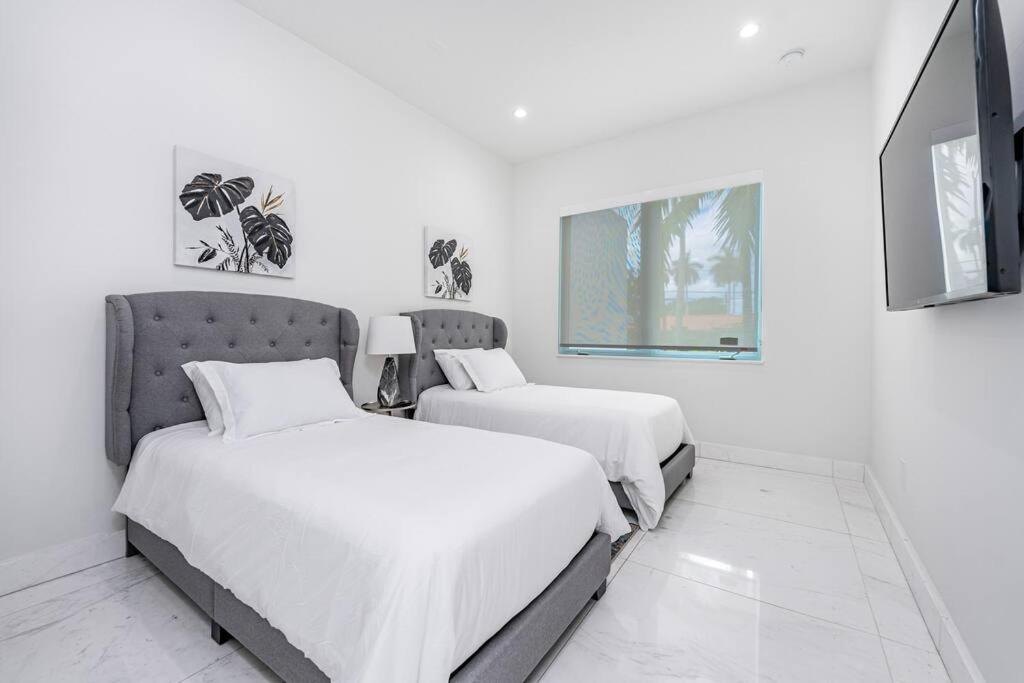 EXCLUSIVE PRIVATE RETREAT IN MIAMI !