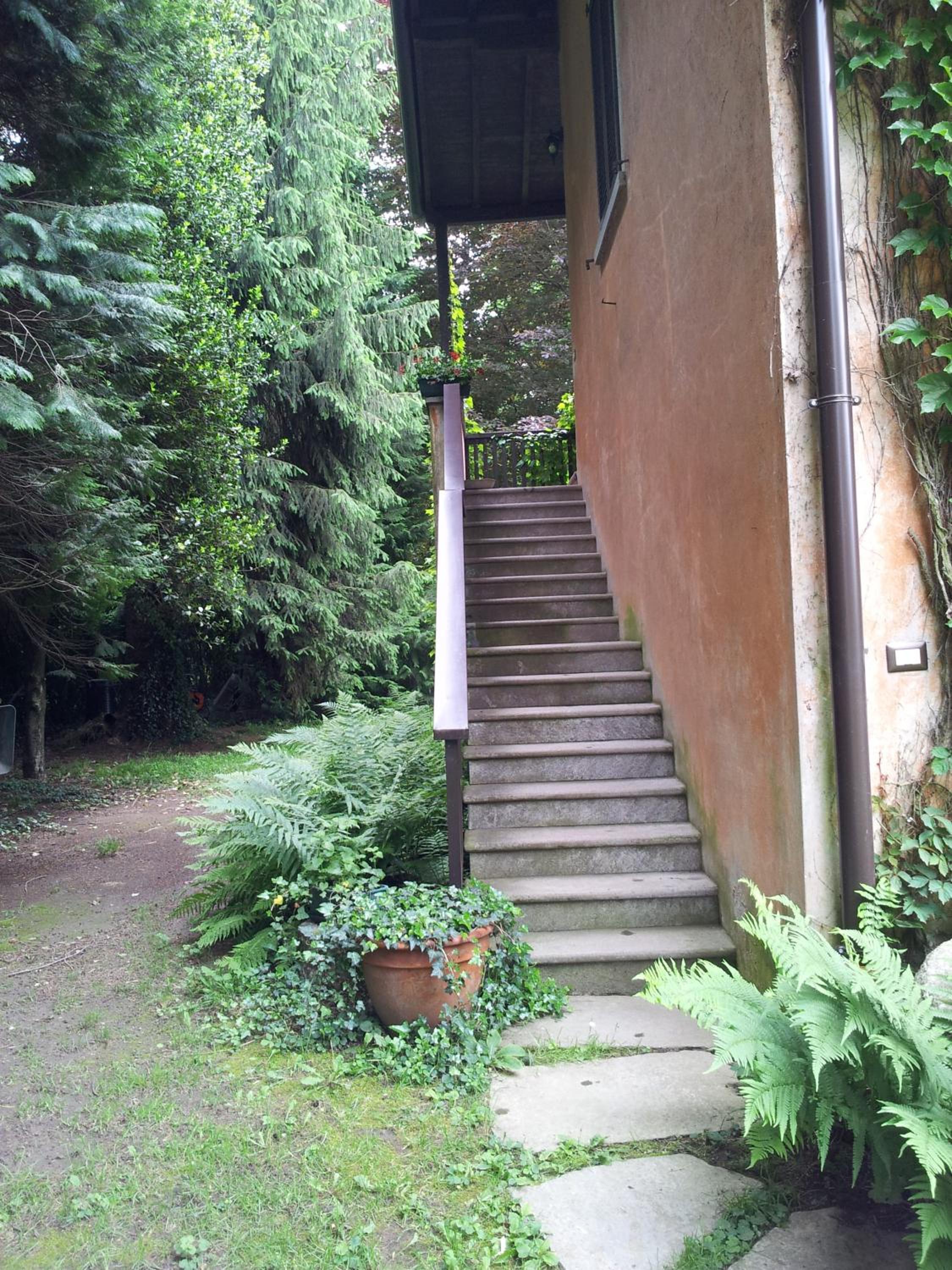 Photo 33