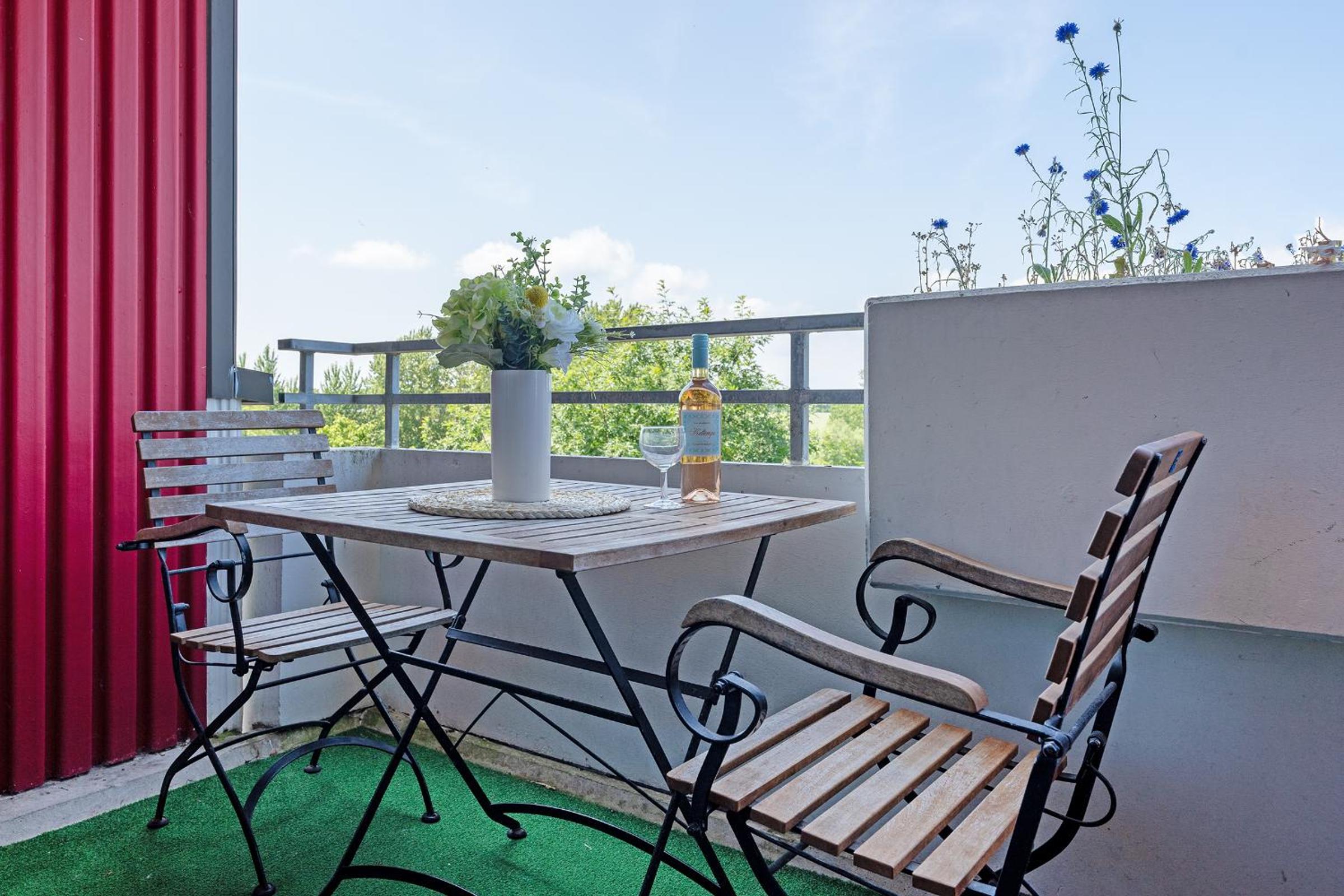 balance & terrace