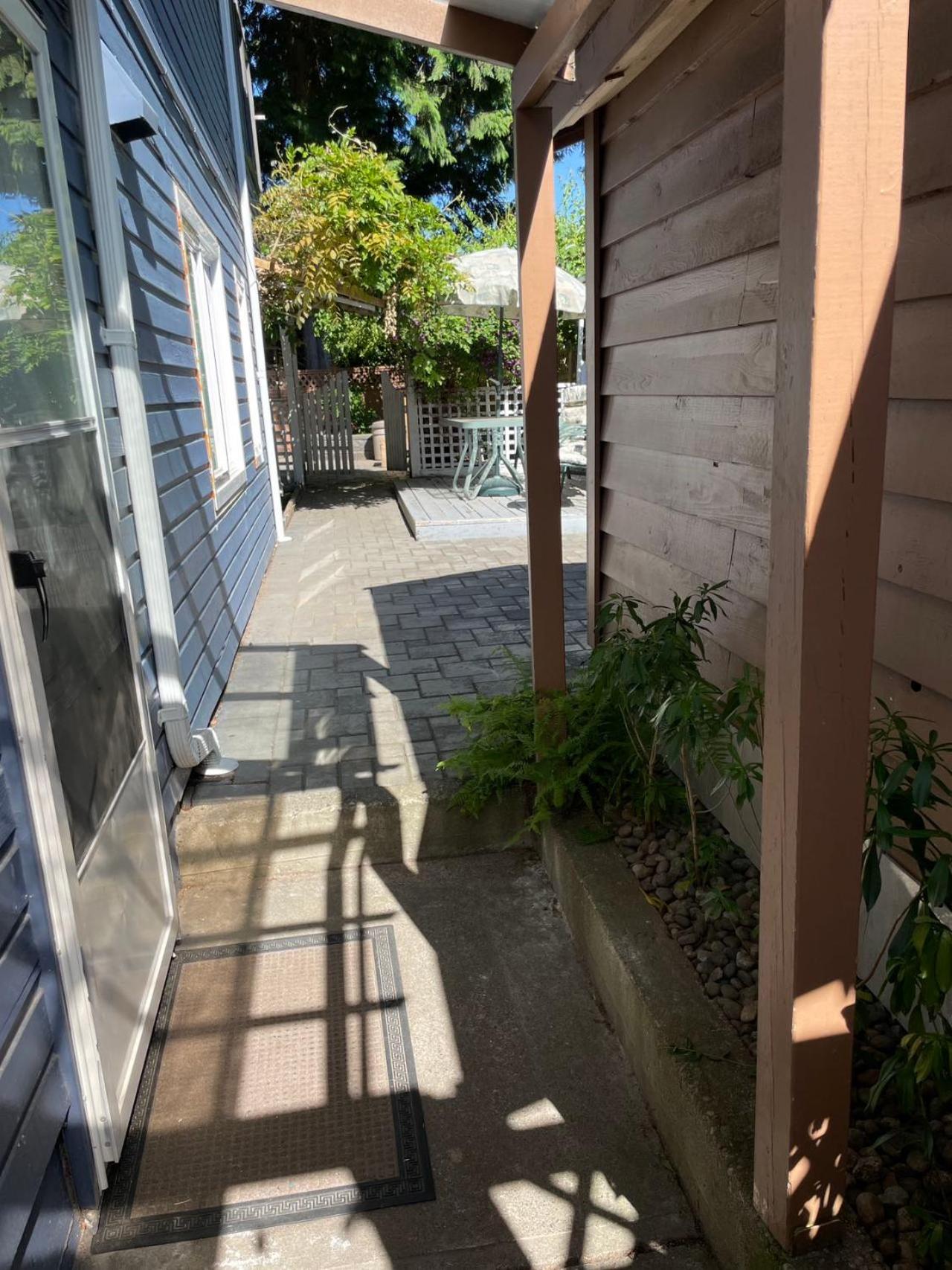 Luxury Delta 2BD Suit on ground floor