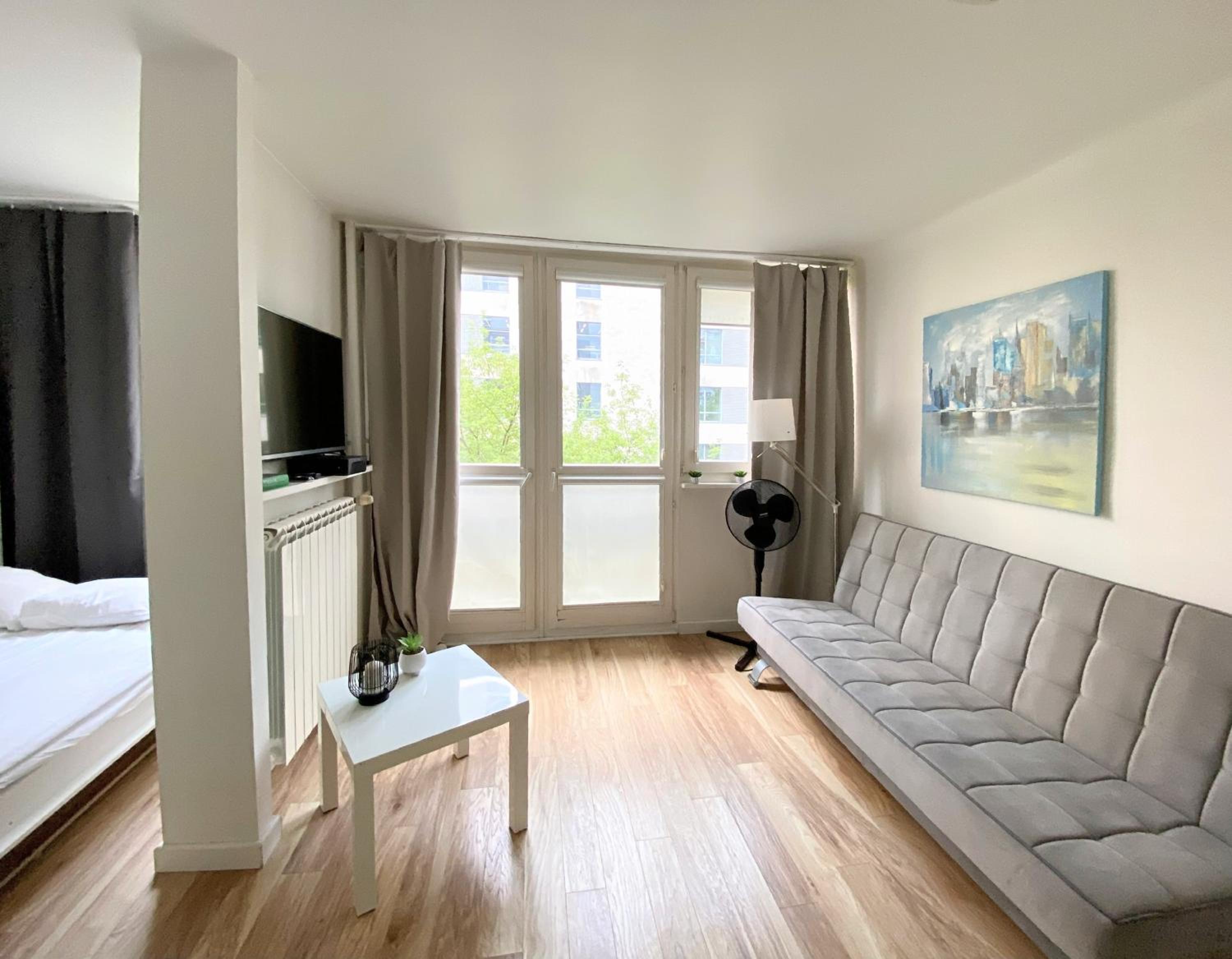 Warsaw Concierge Rondo ONZ view 4