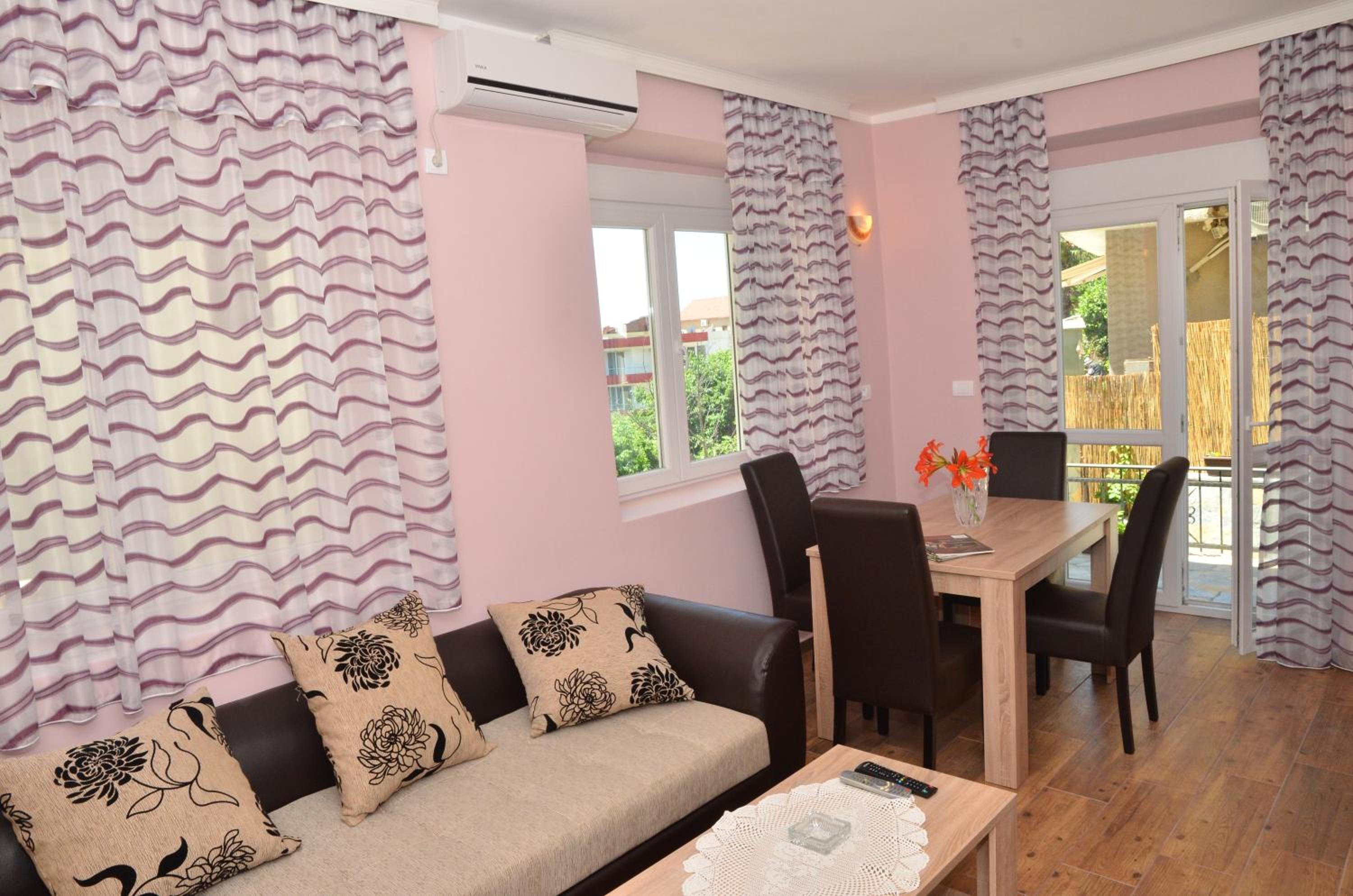 Apartments Cejovic