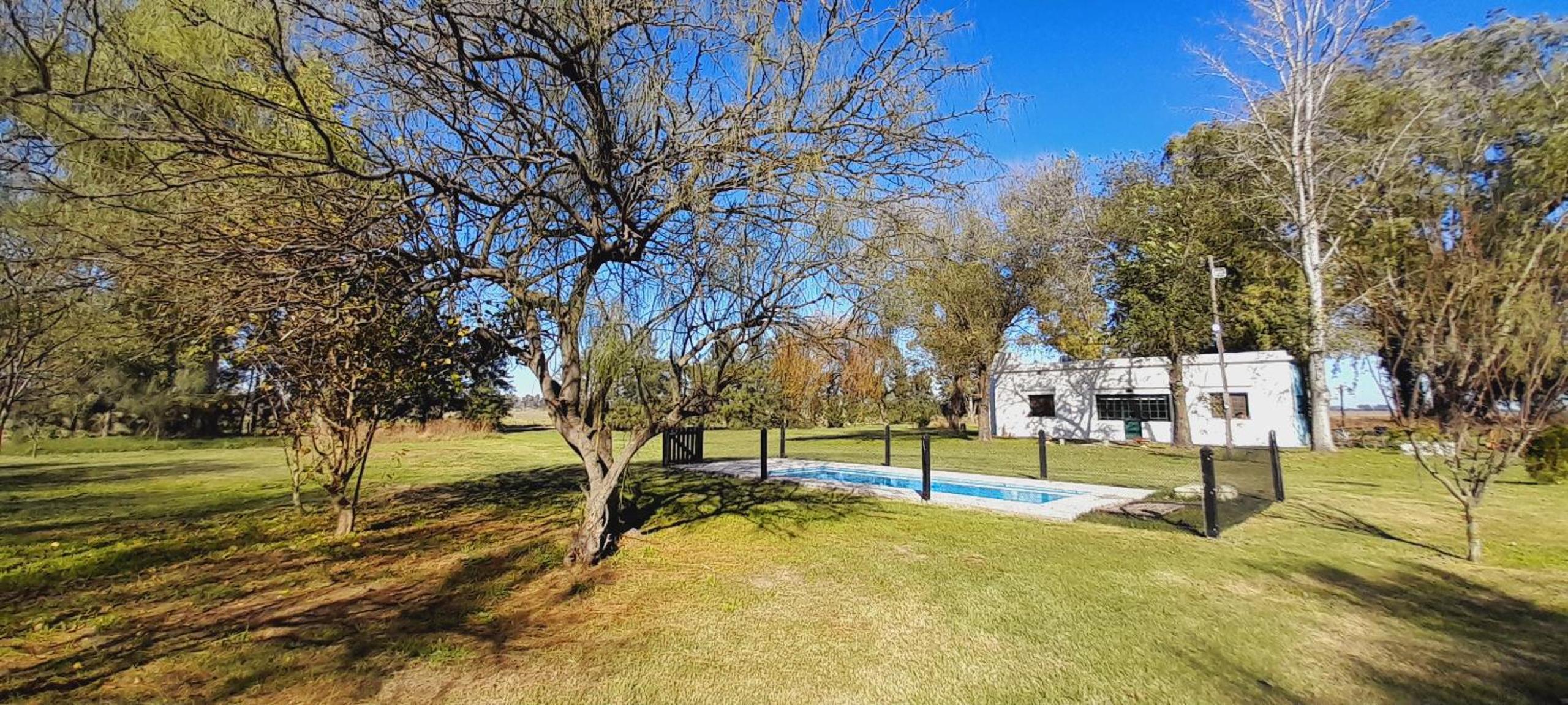 Casa de campo en Zapiola , Lobos, Buenos Aires.
