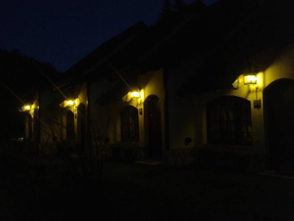 REINA MARIANA Bungalows
