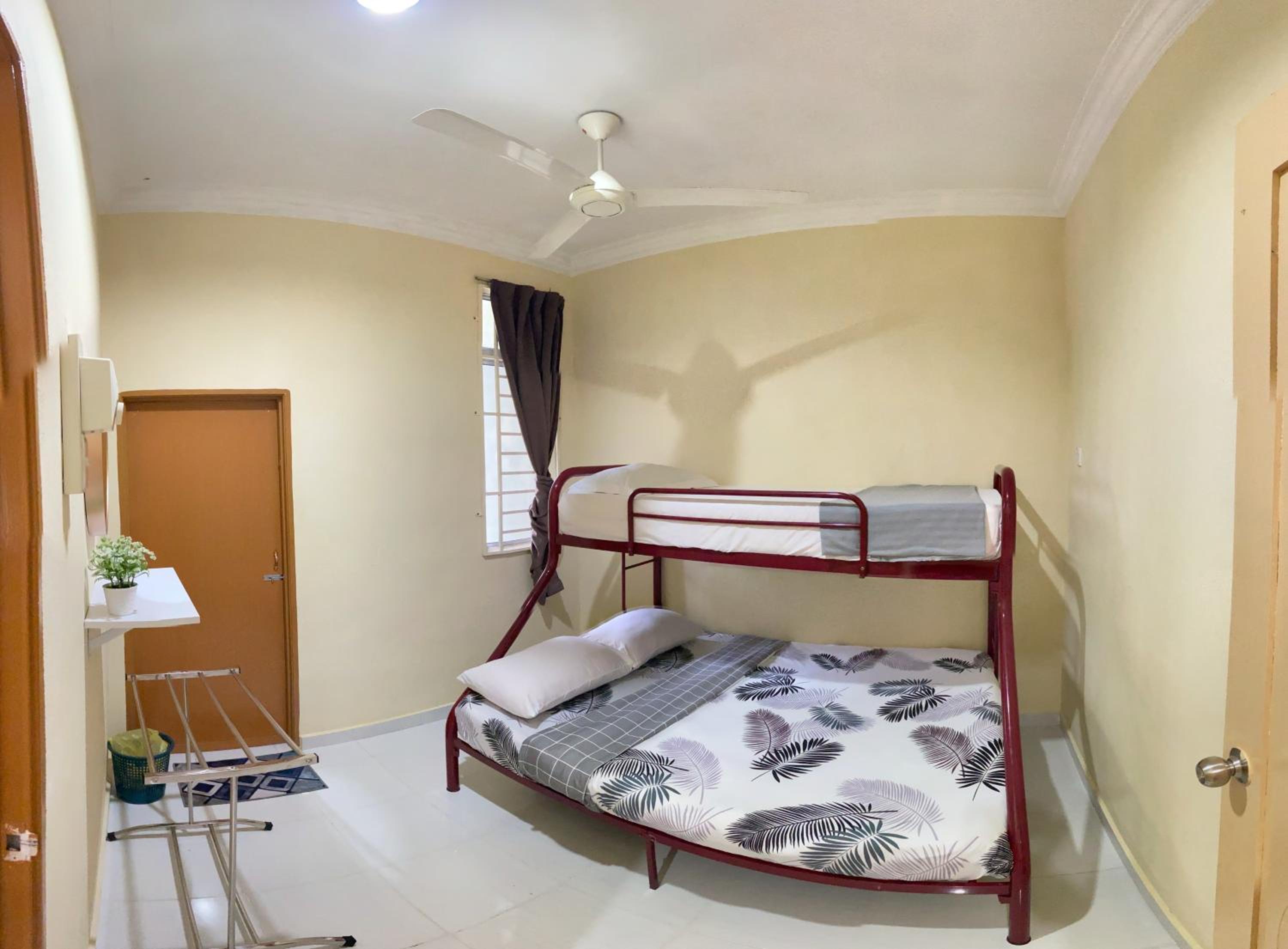 Naufa Homestay 2 3R3B Machang photo 3