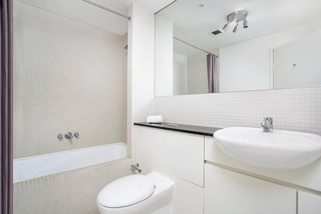 AX301 - Located in the Heart of North Sydney