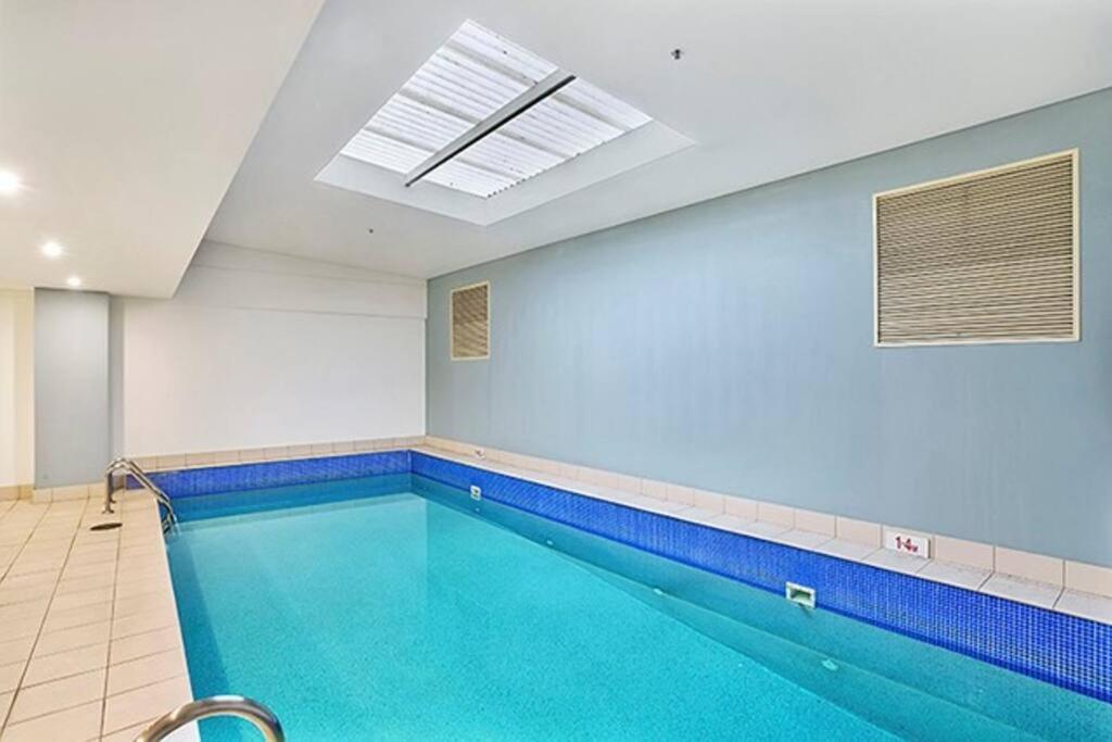 AX301 - Located in the Heart of North Sydney