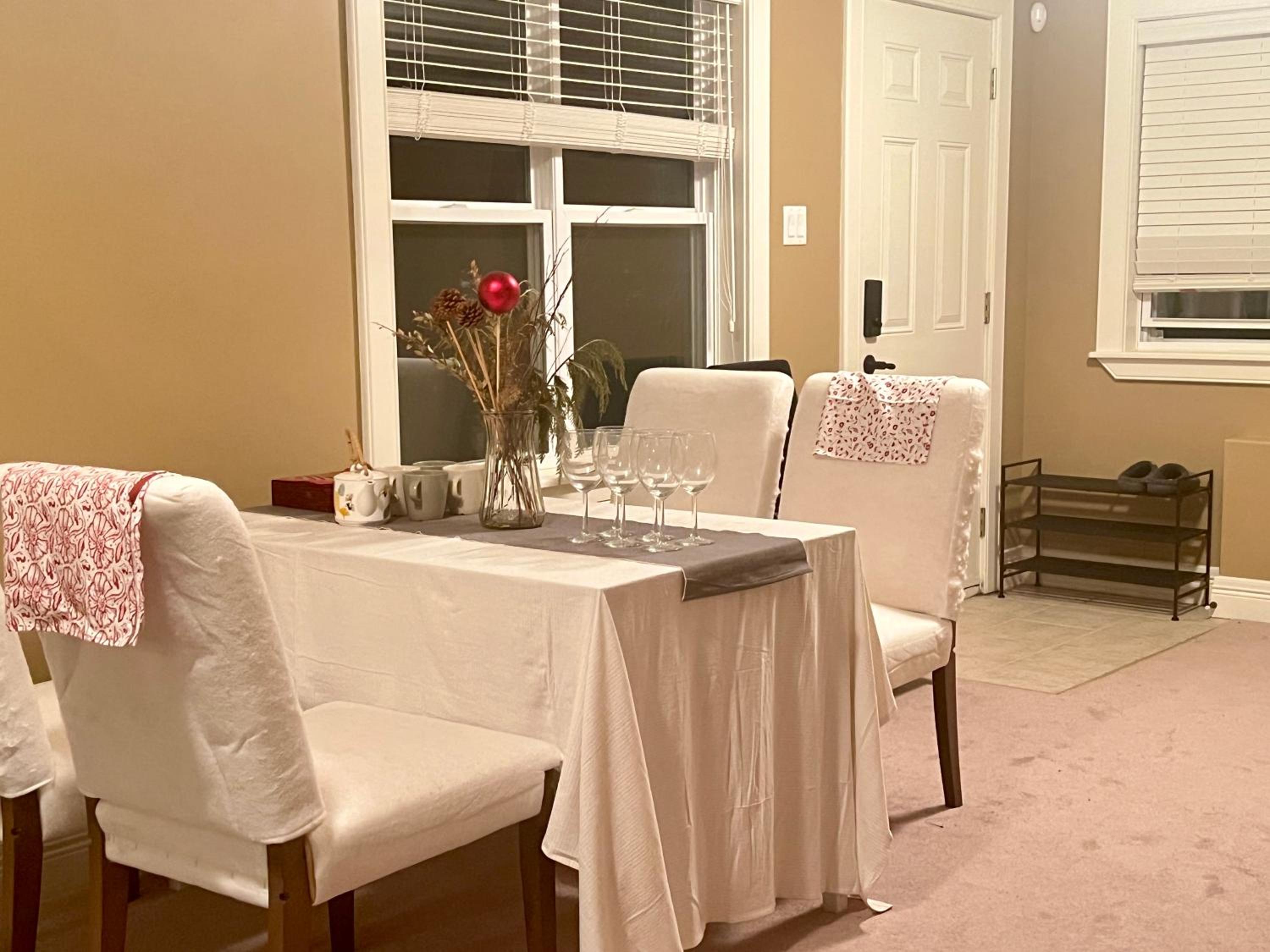 Cozy and stylish entire suite in Halifax
