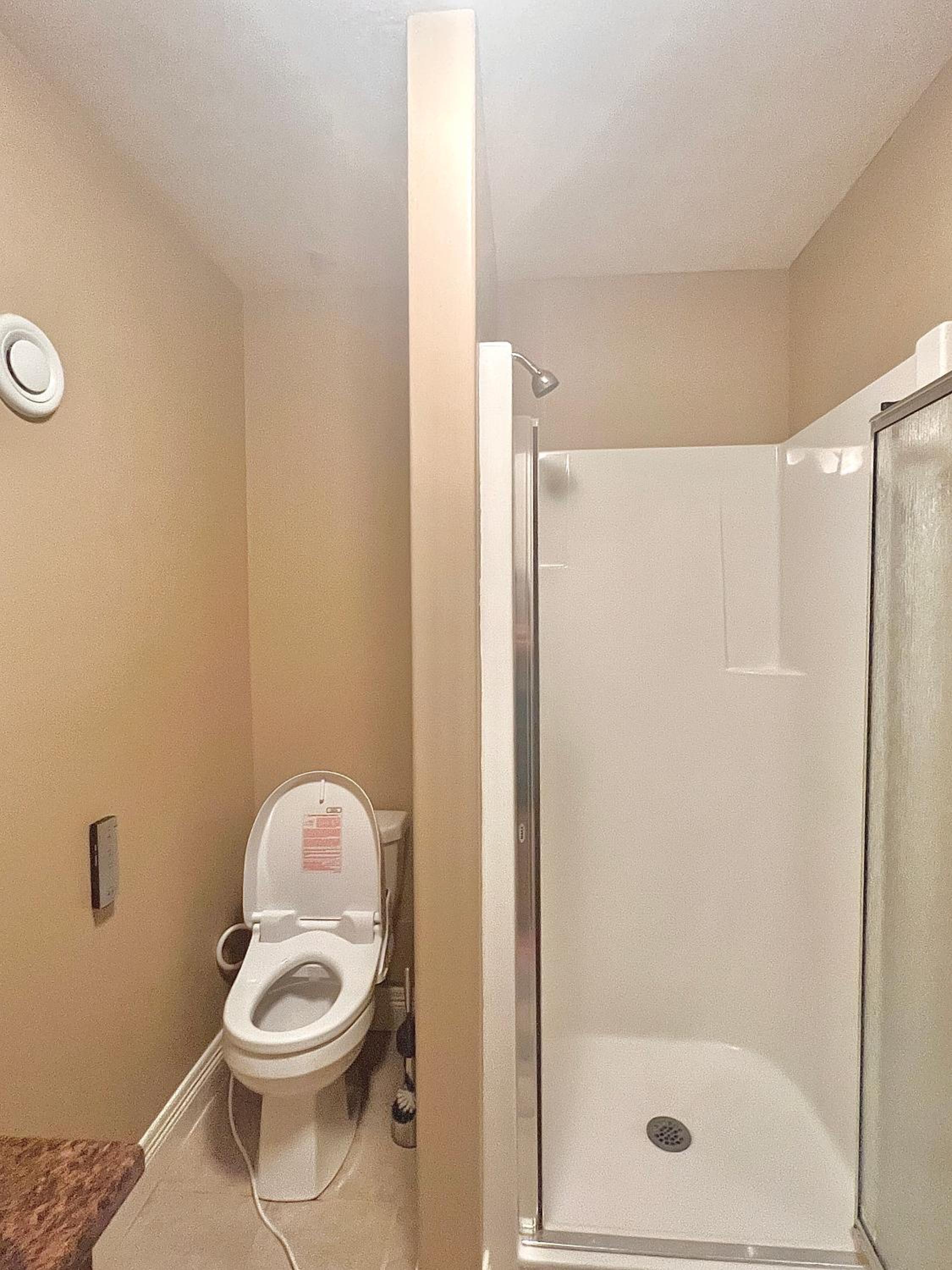 Cozy and stylish entire suite in Halifax