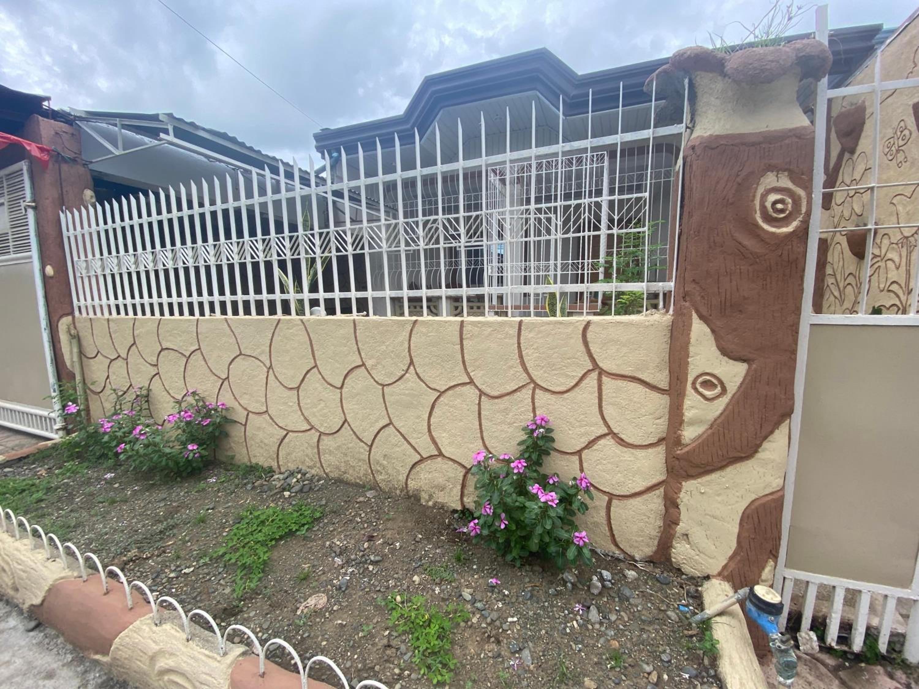 Teo’s Spacious and Affordable Home in Cabanatuan view 3