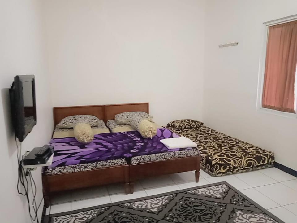 Rumah Warna view 3