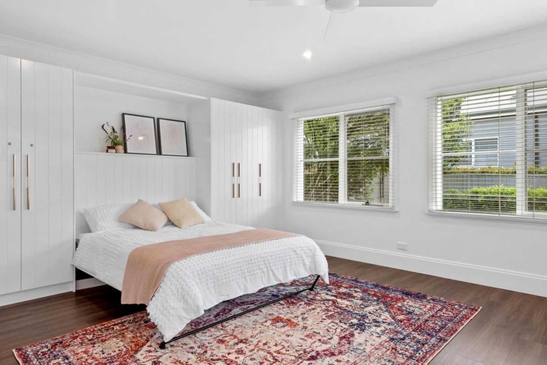 Countryside Luxe - 5 minute drive to the Beach!