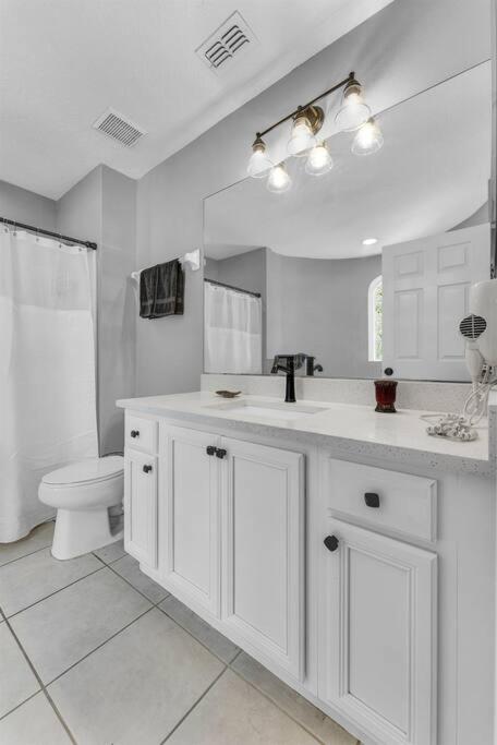 Luxurious 7BR Home Near DisneyPoolTheatreGame Room