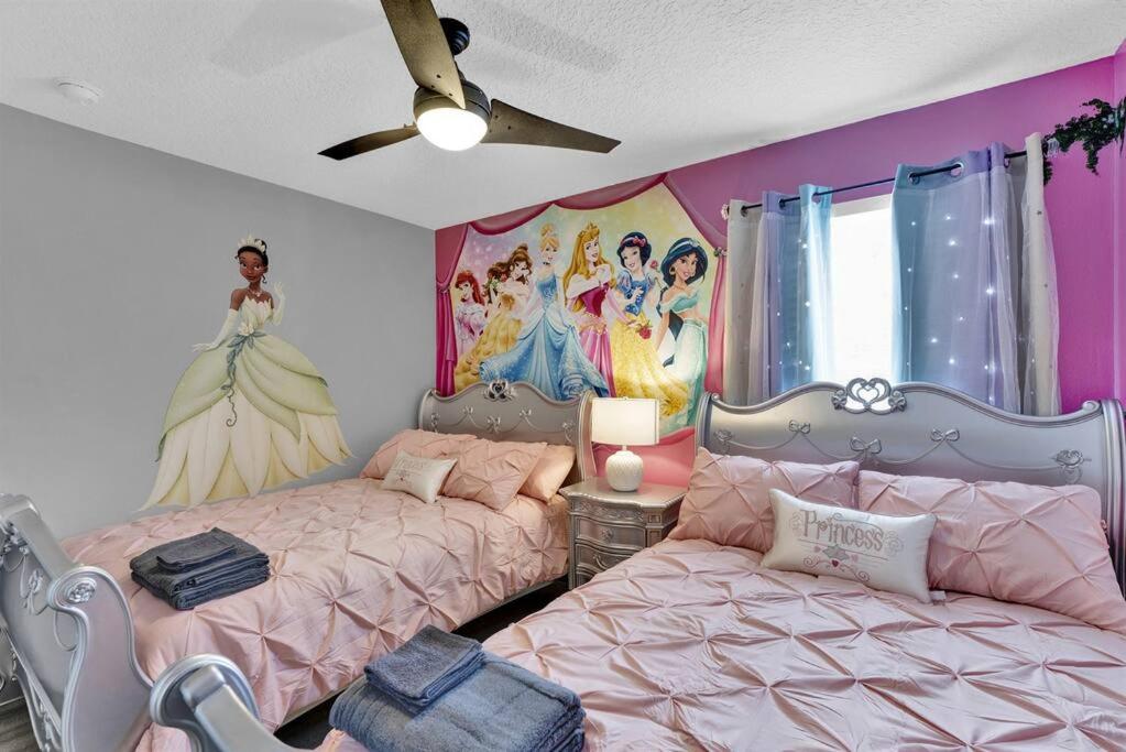 Luxurious 7BR Home Near DisneyPoolTheatreGame Room
