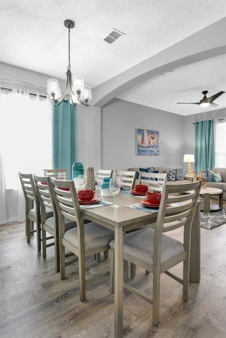 Luxurious 7BR Home Near DisneyPoolTheatreGame Room