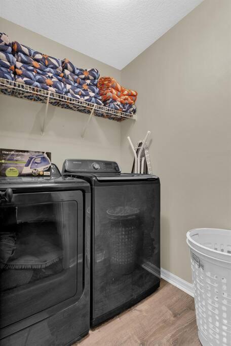 Luxurious 7BR Home Near DisneyPoolTheatreGame Room