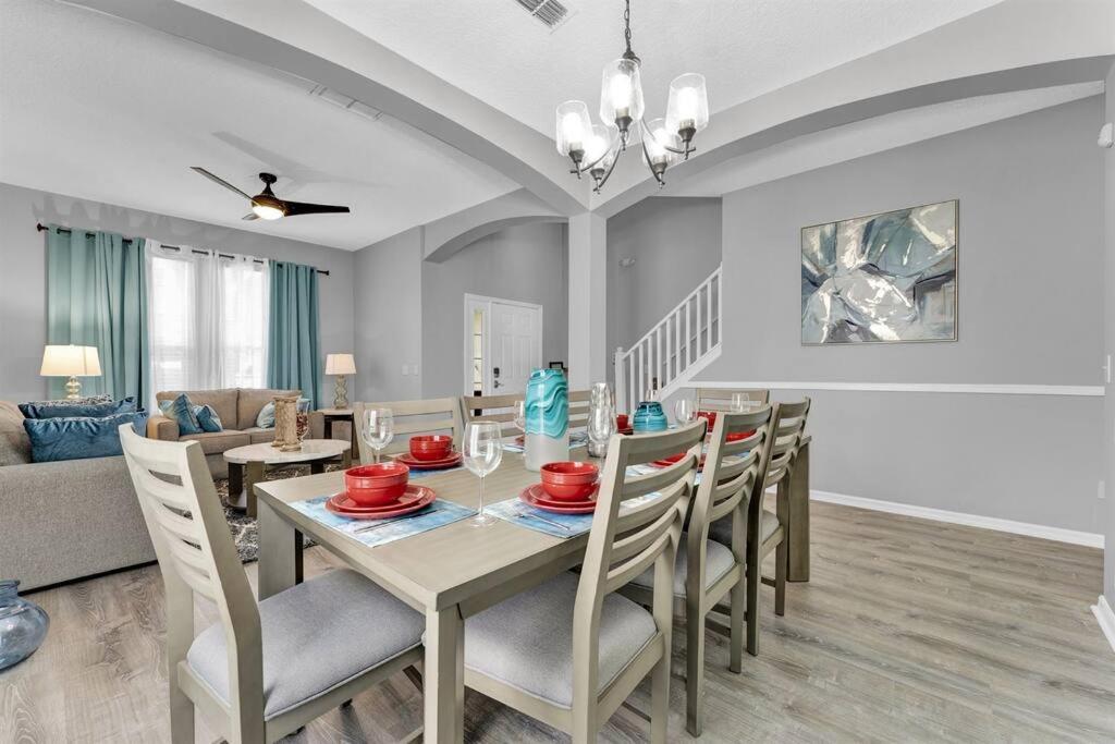 Luxurious 7BR Home Near DisneyPoolTheatreGame Room