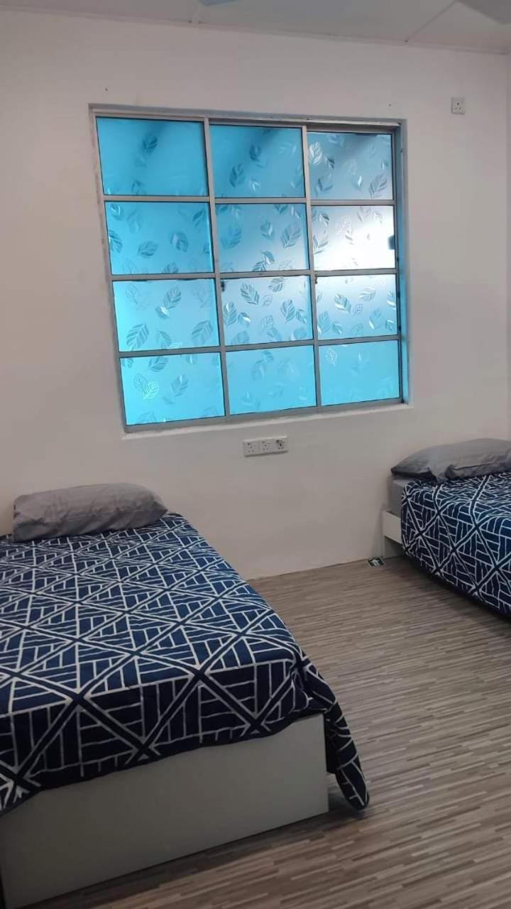 Garlic Cherating Pool Homestay