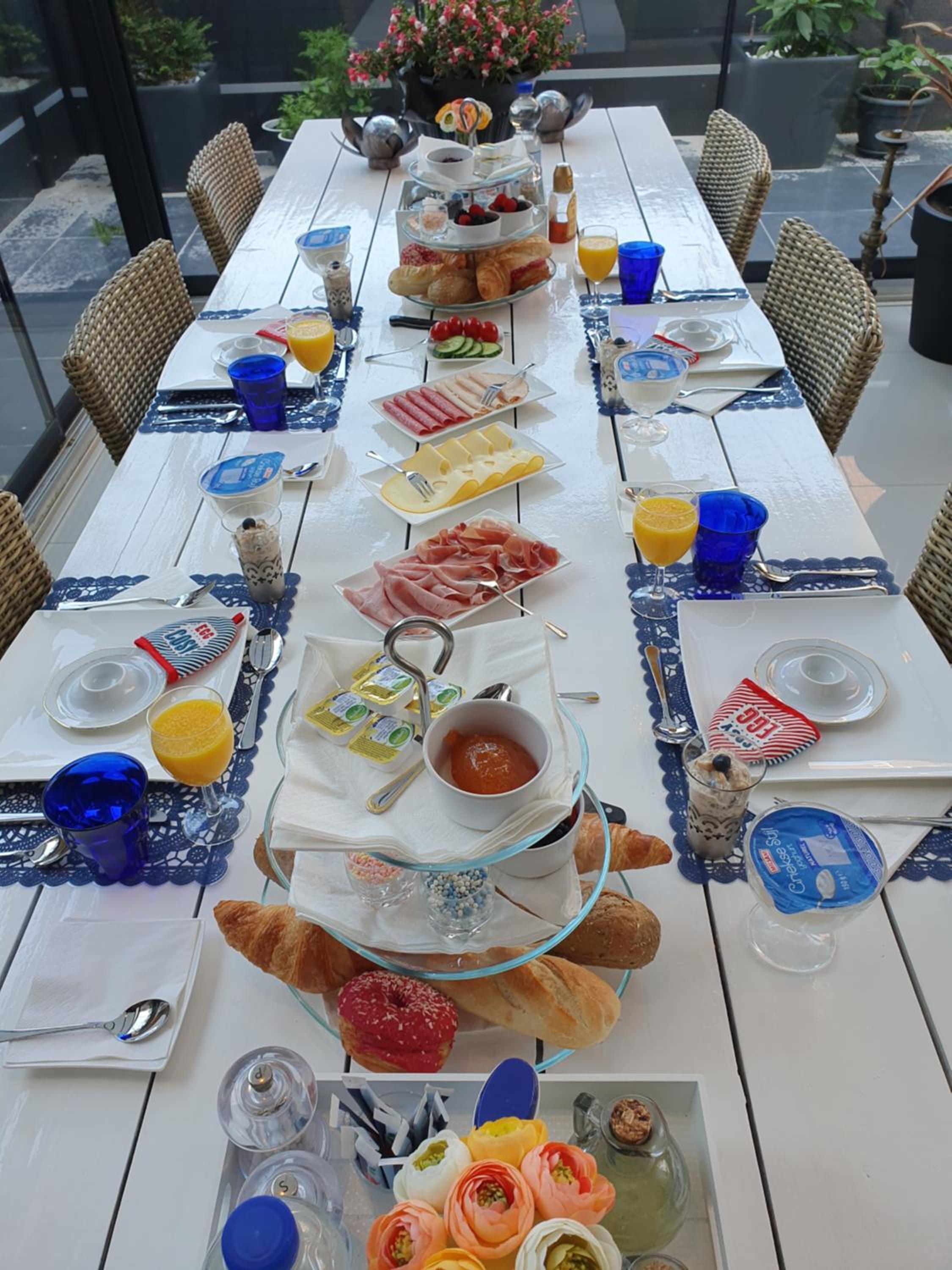 B&B Modern Times photo 2