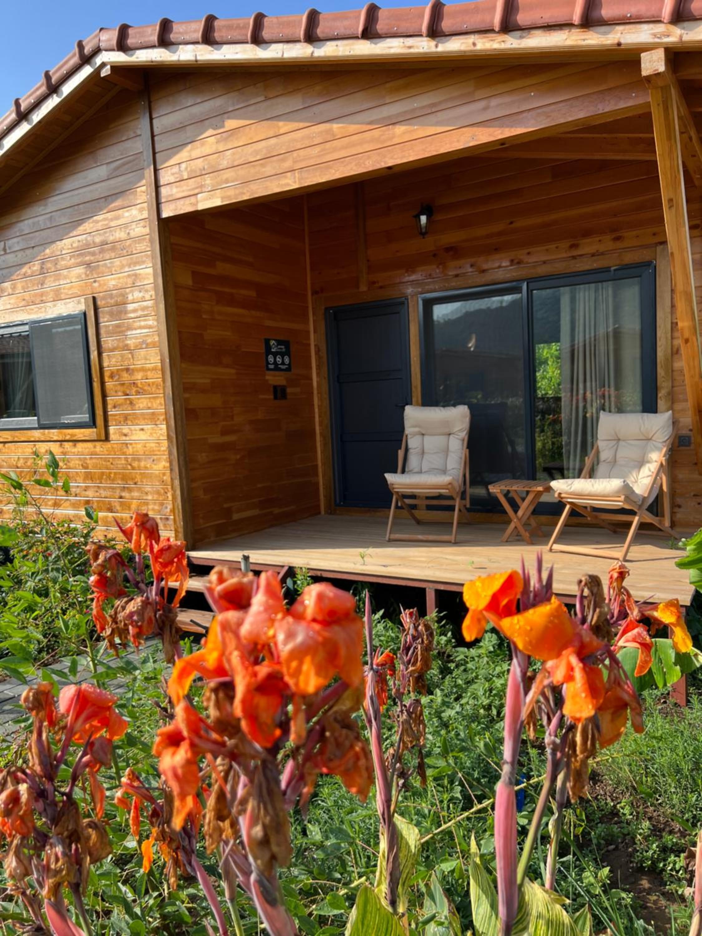 Lemon Garden Lodge