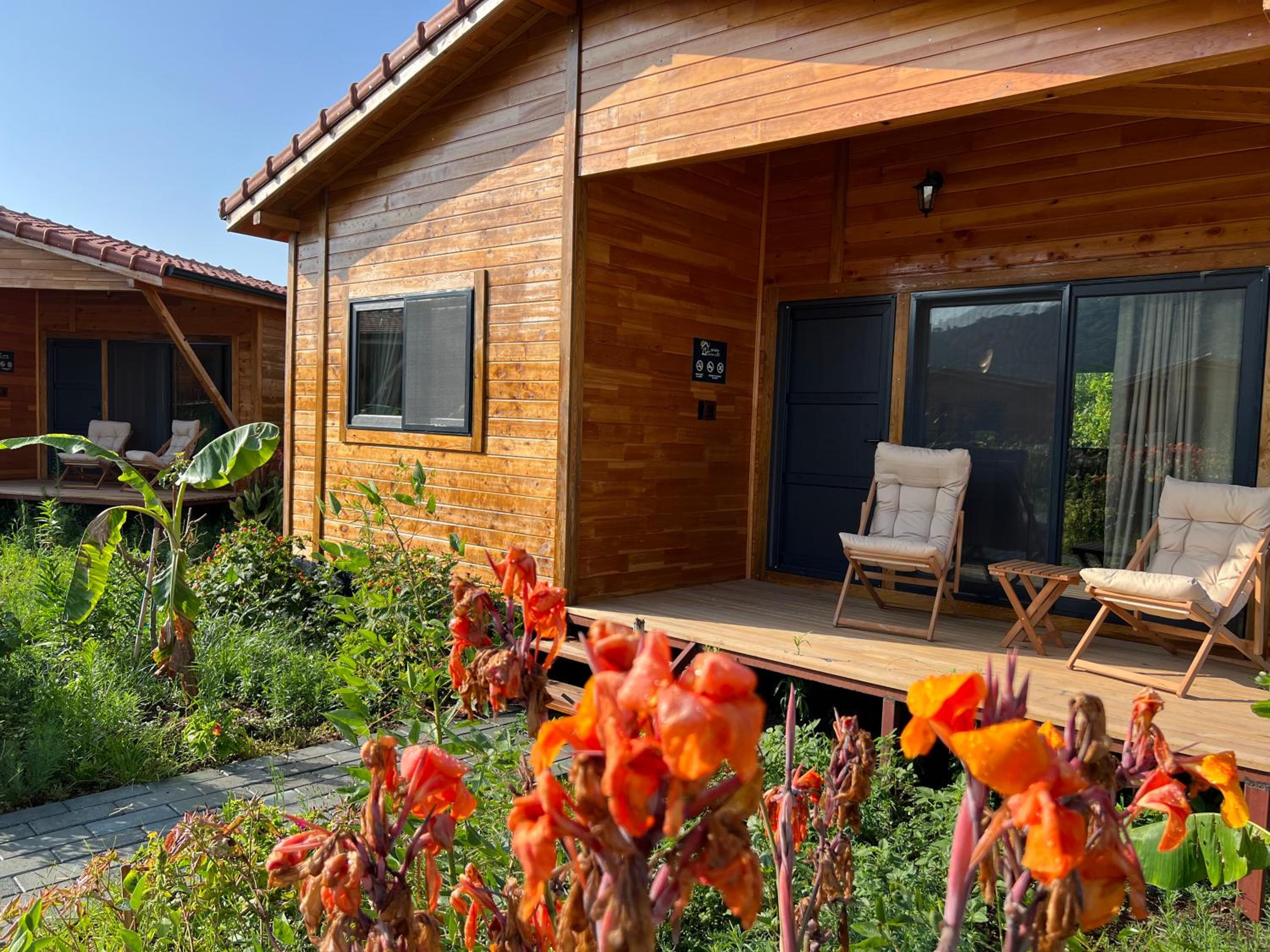 Lemon Garden Lodge