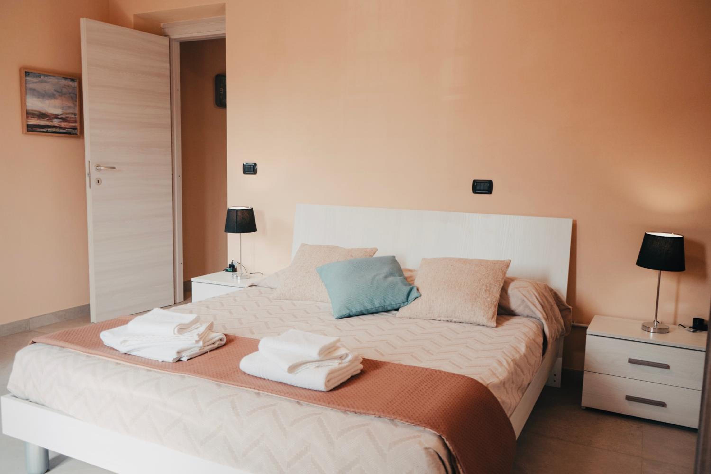 Casa Calandri - Appartamenti Moderni con Free Wi-FI & AC view 5