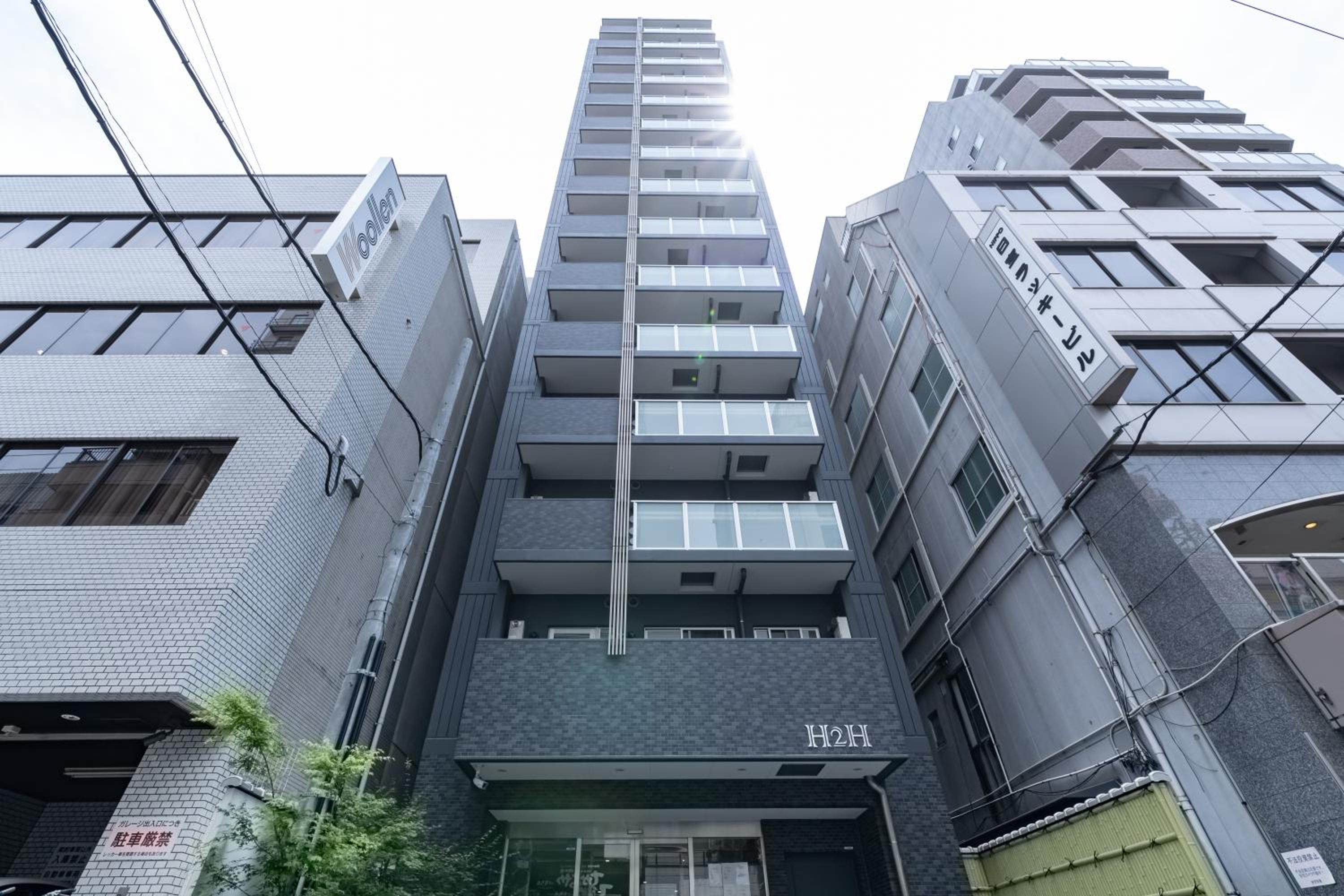 H2H Shinsaibashi