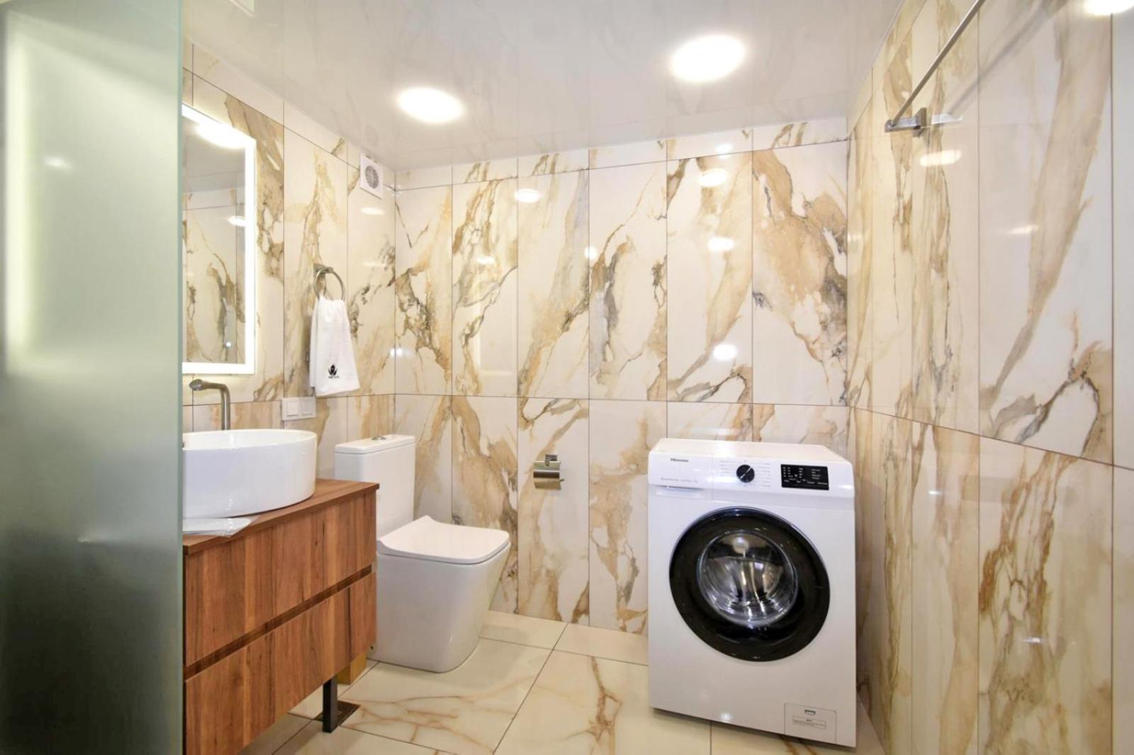 Snowflake apartment 12