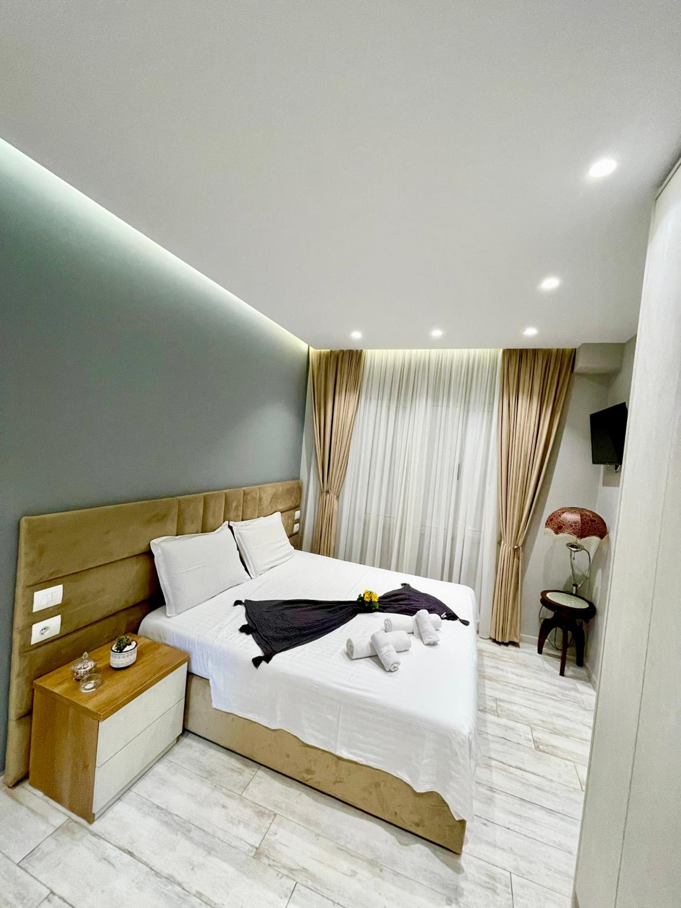 Alb Studio Apartments - Easy Access to City Center