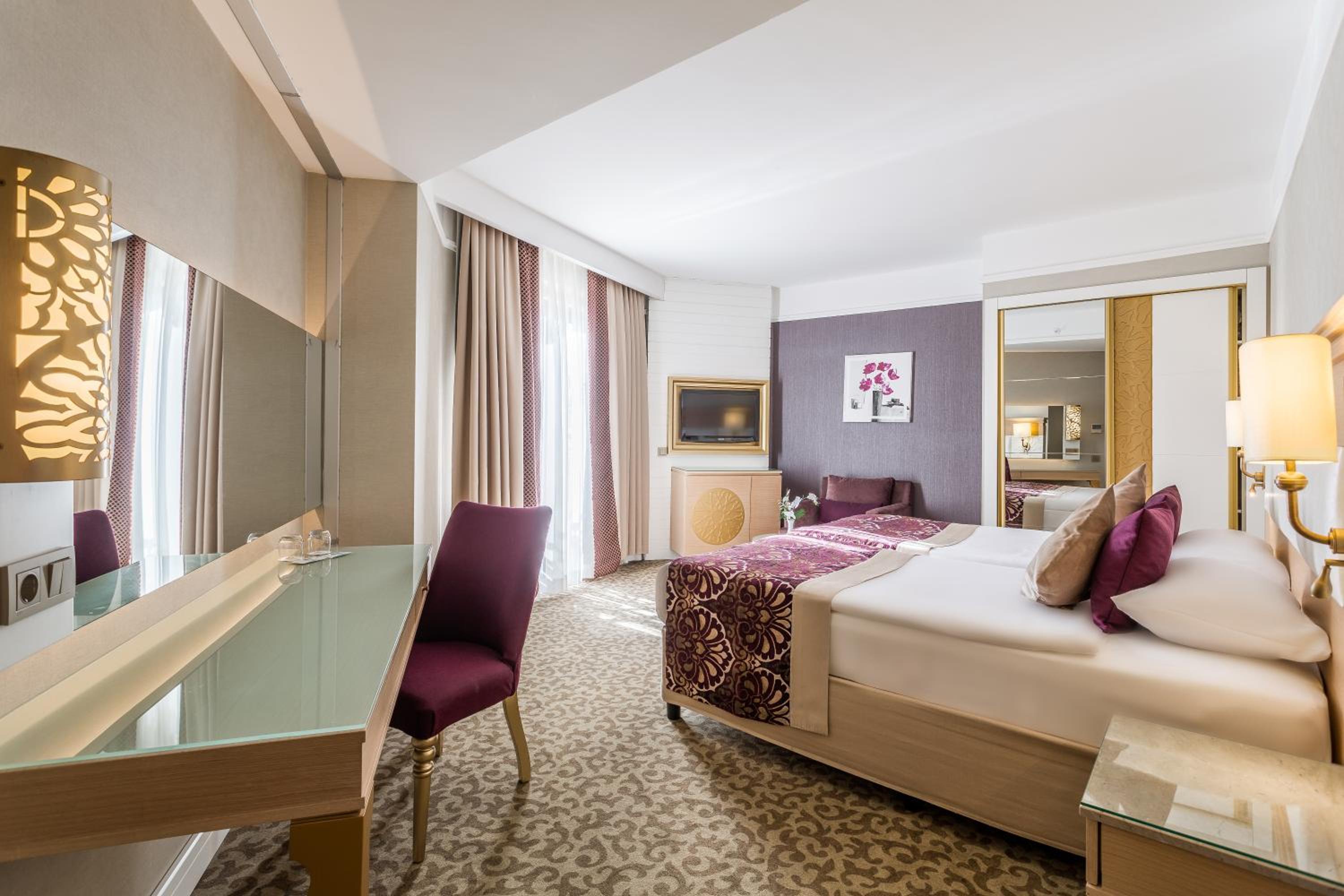 Villa Side Residence - Image 24