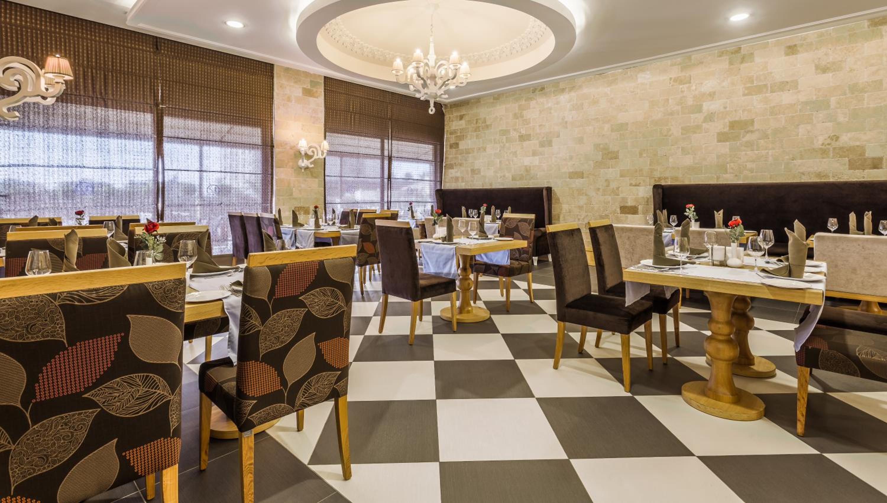 Villa Side Residence - Image 11