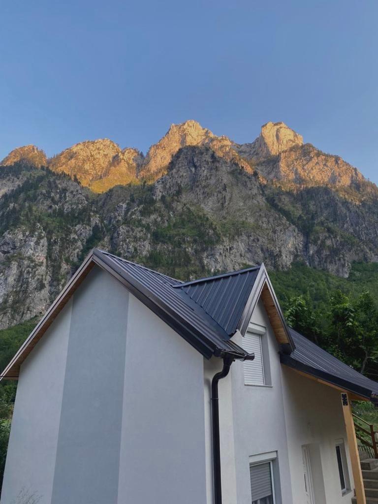 Guesthouse Gezim Selimaj photo 2