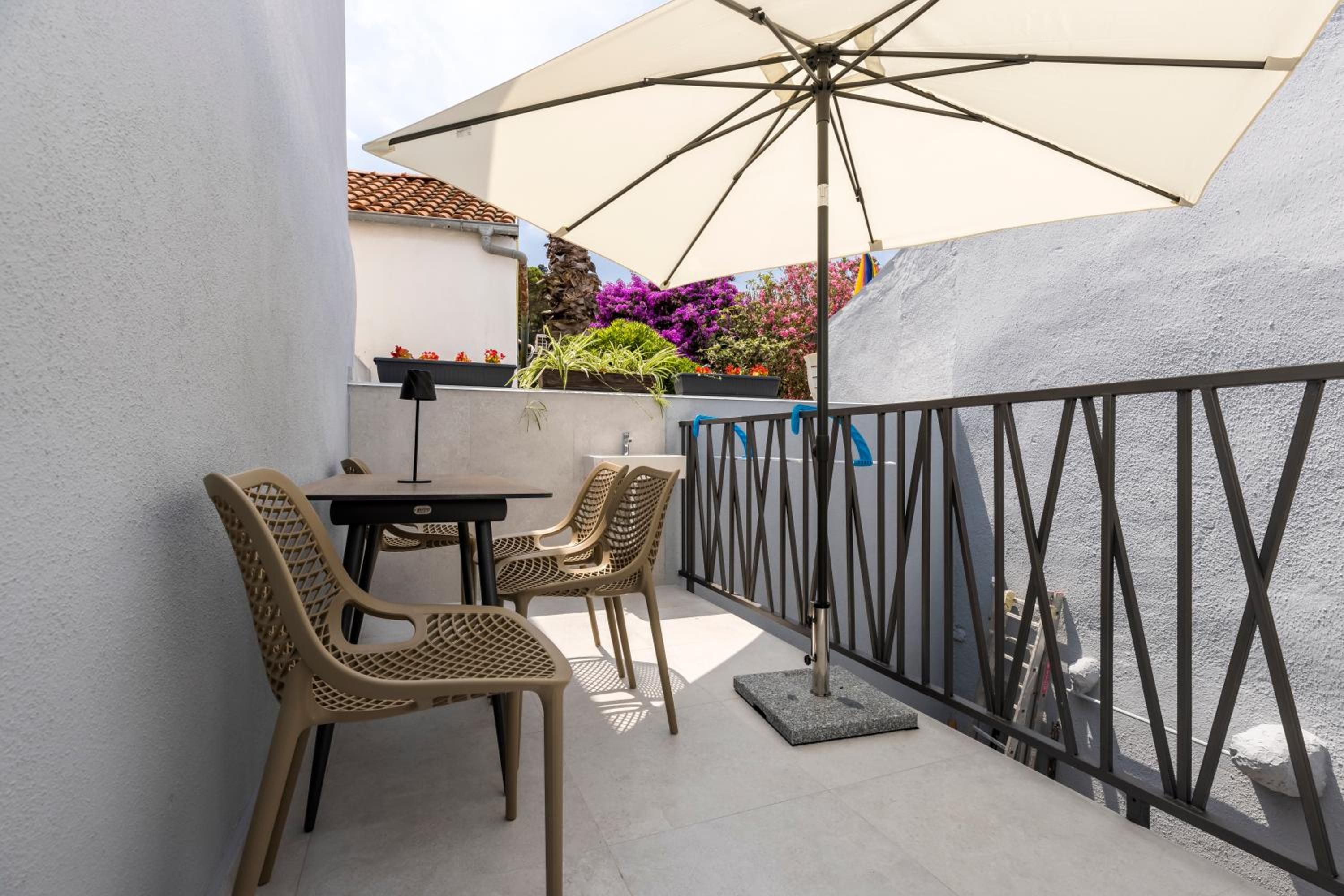 Apartments Maginja
