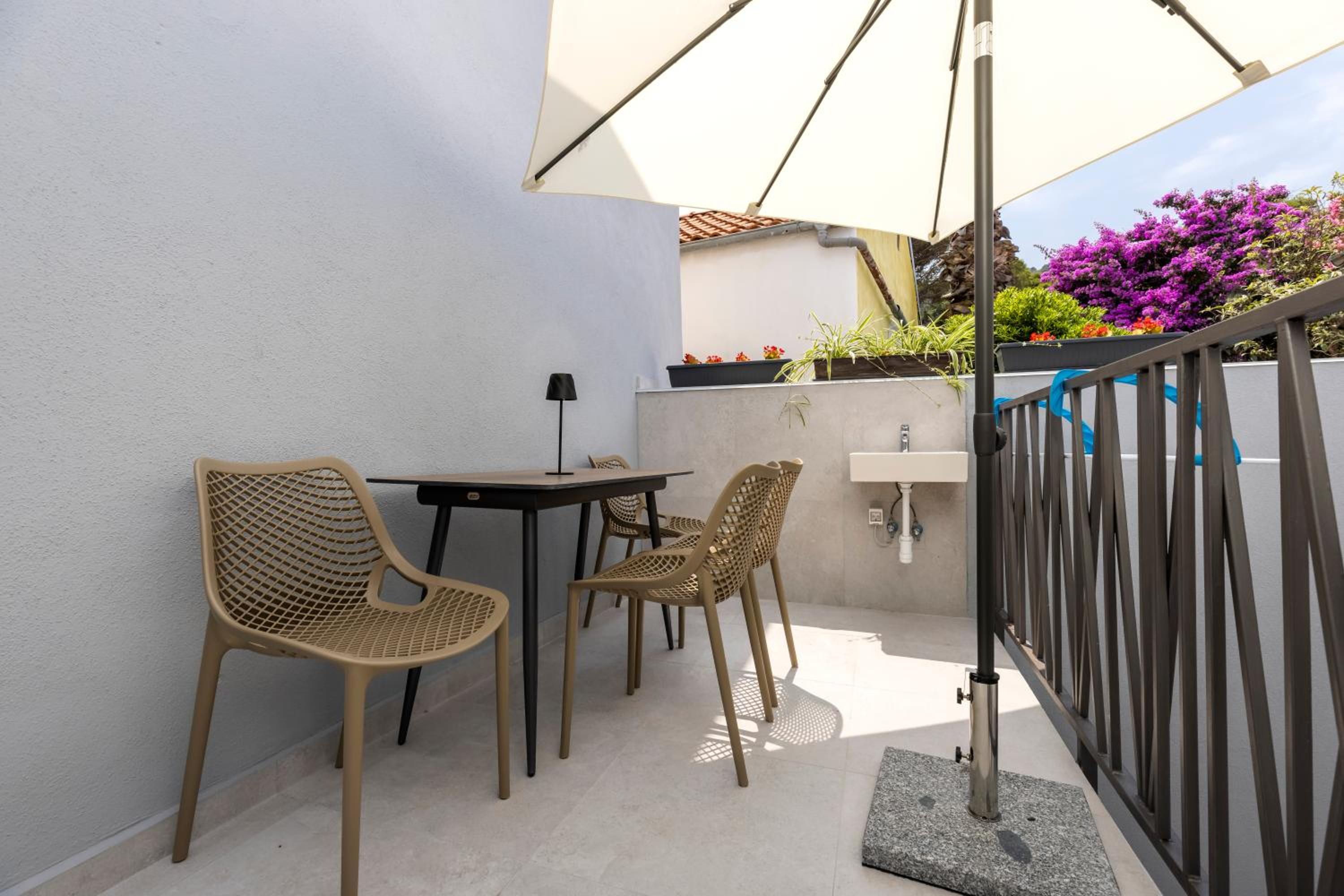 Apartments Maginja
