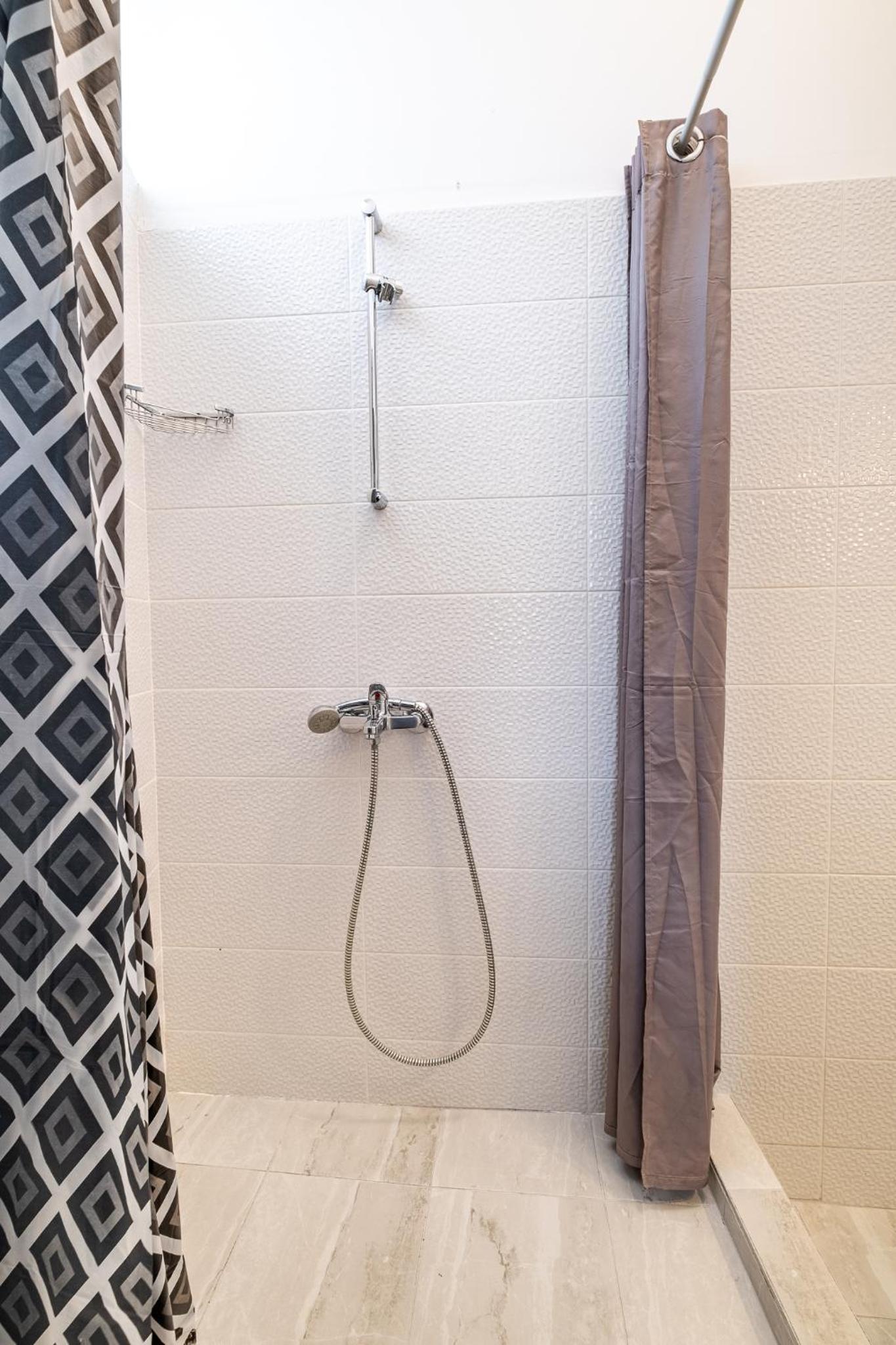 Aristocratic 2bdrm Central Apartment