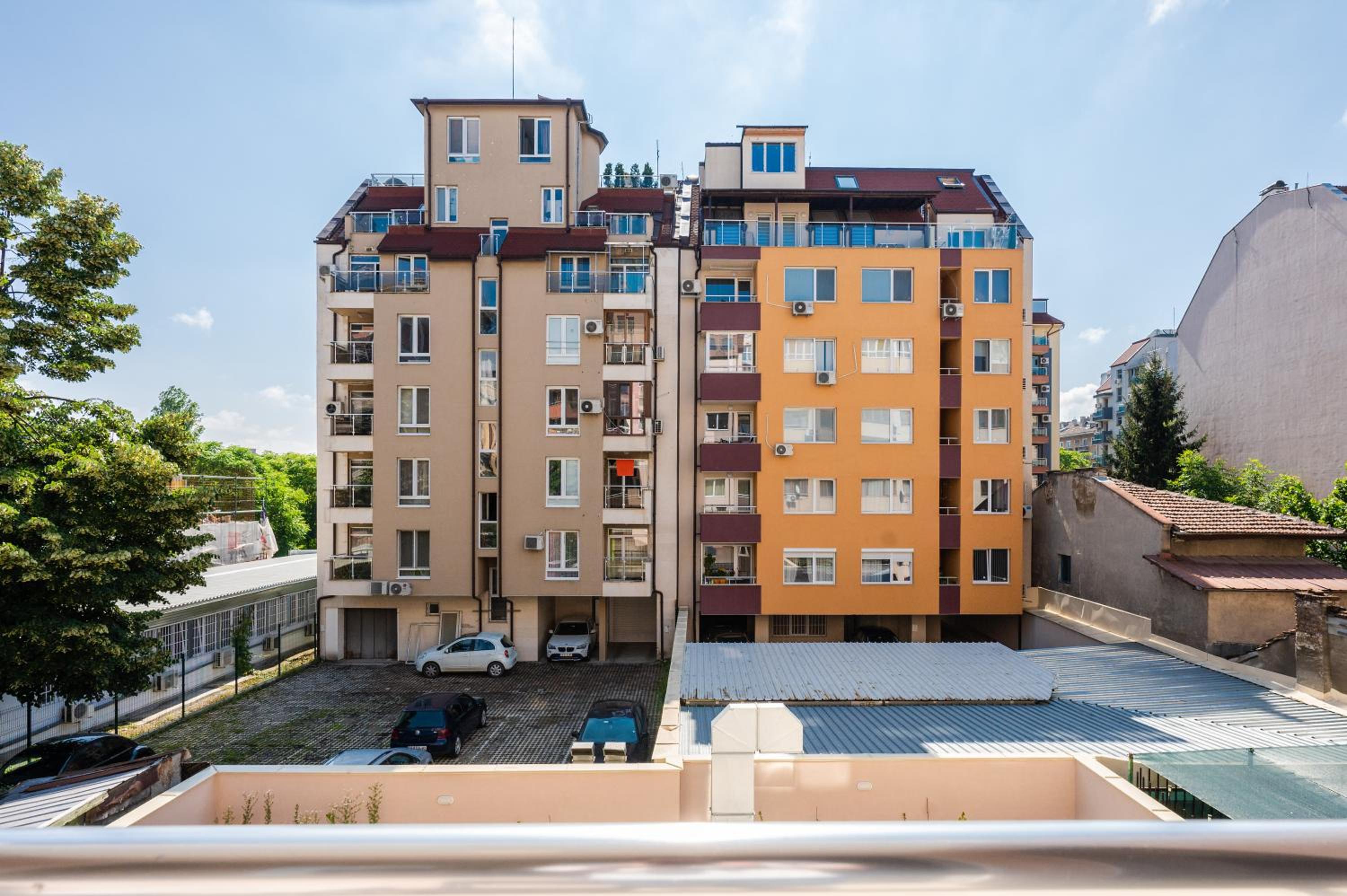 Private Apartment with Balcony in Sofia Center