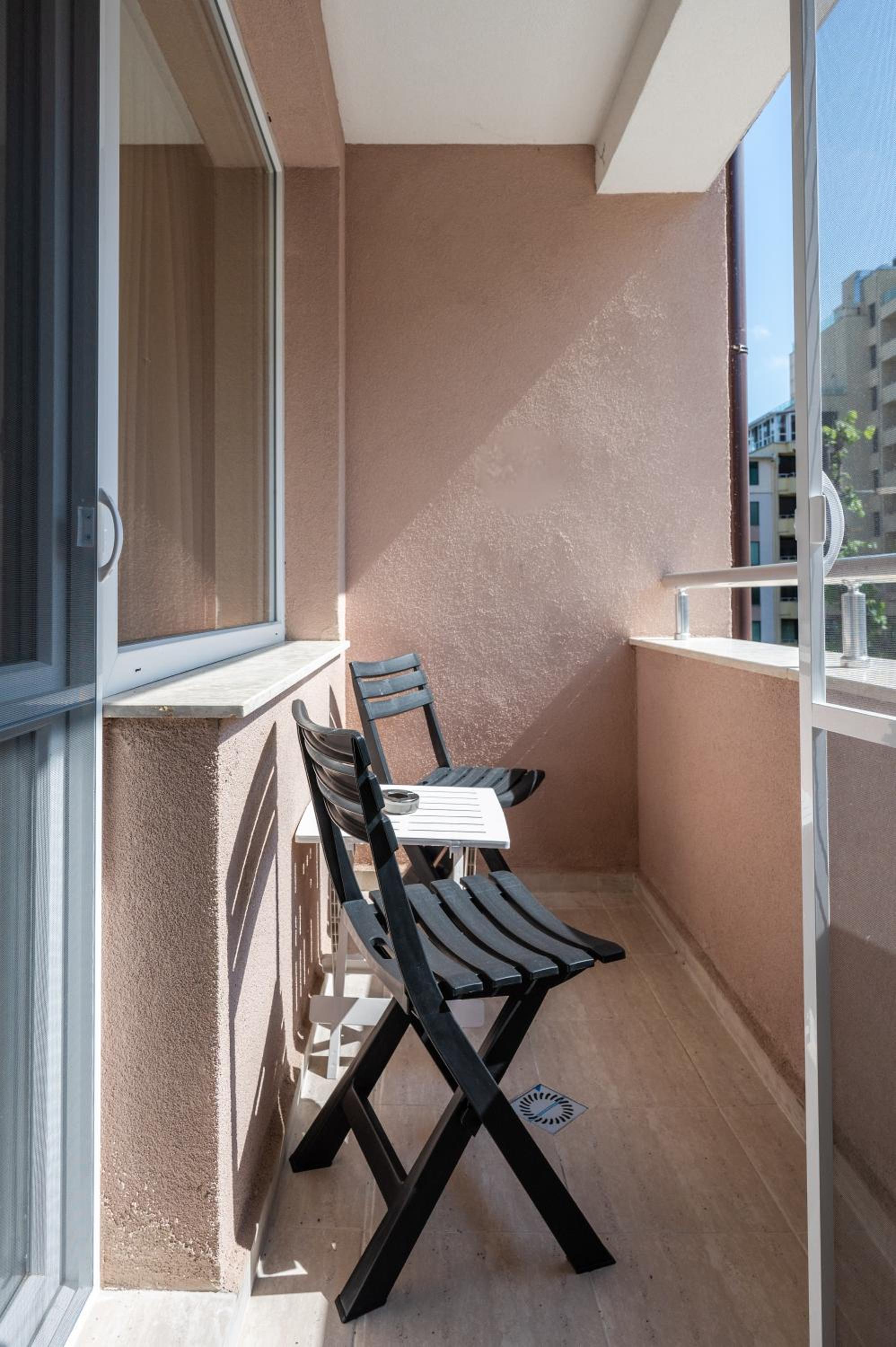 Private Apartment with Balcony in Sofia Center
