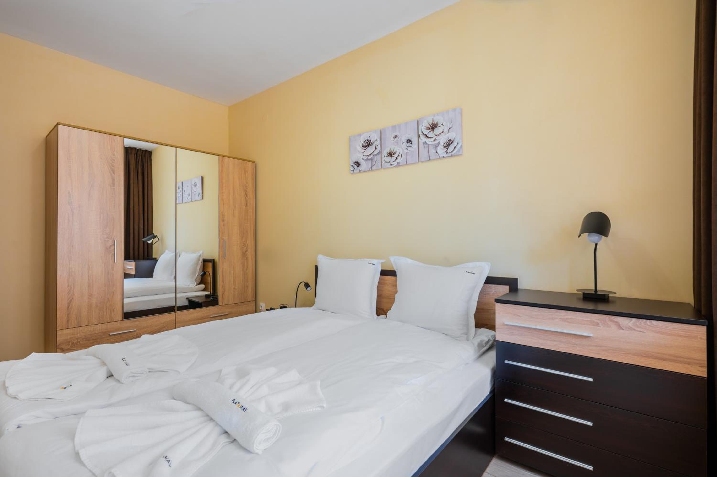 Private Apartment with Balcony in Sofia Center