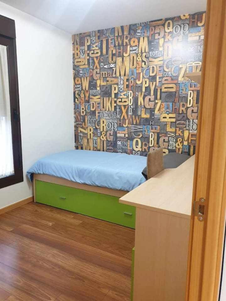 Centro aparcamiento gratuito al lado del pilar