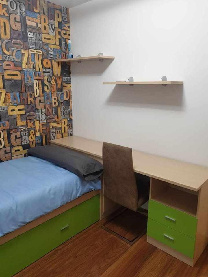 Centro aparcamiento gratuito al lado del pilar