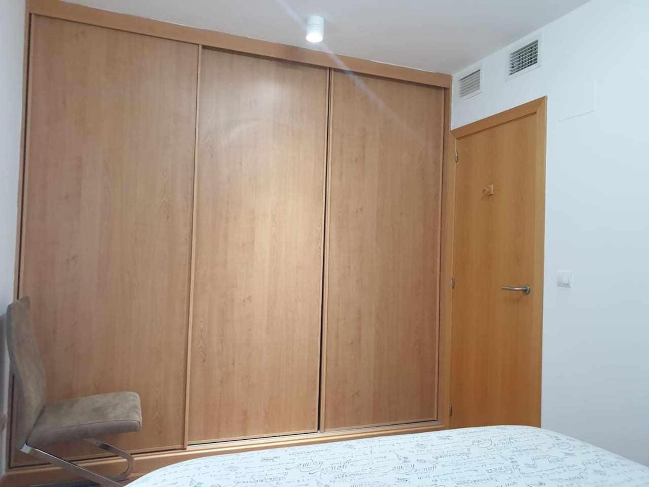 Centro aparcamiento gratuito al lado del pilar