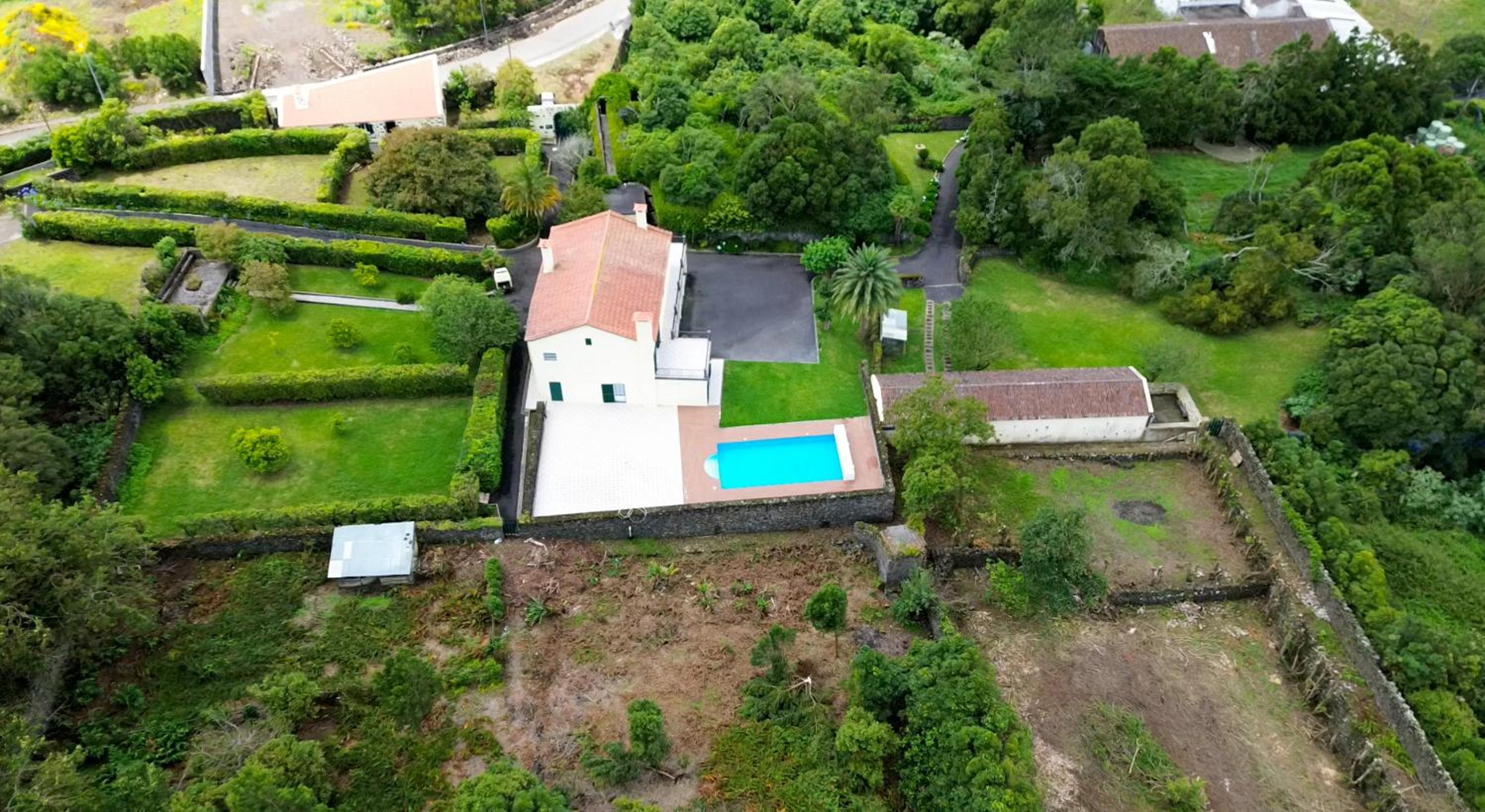 Quinta da Lu - Azorean Villa view 3