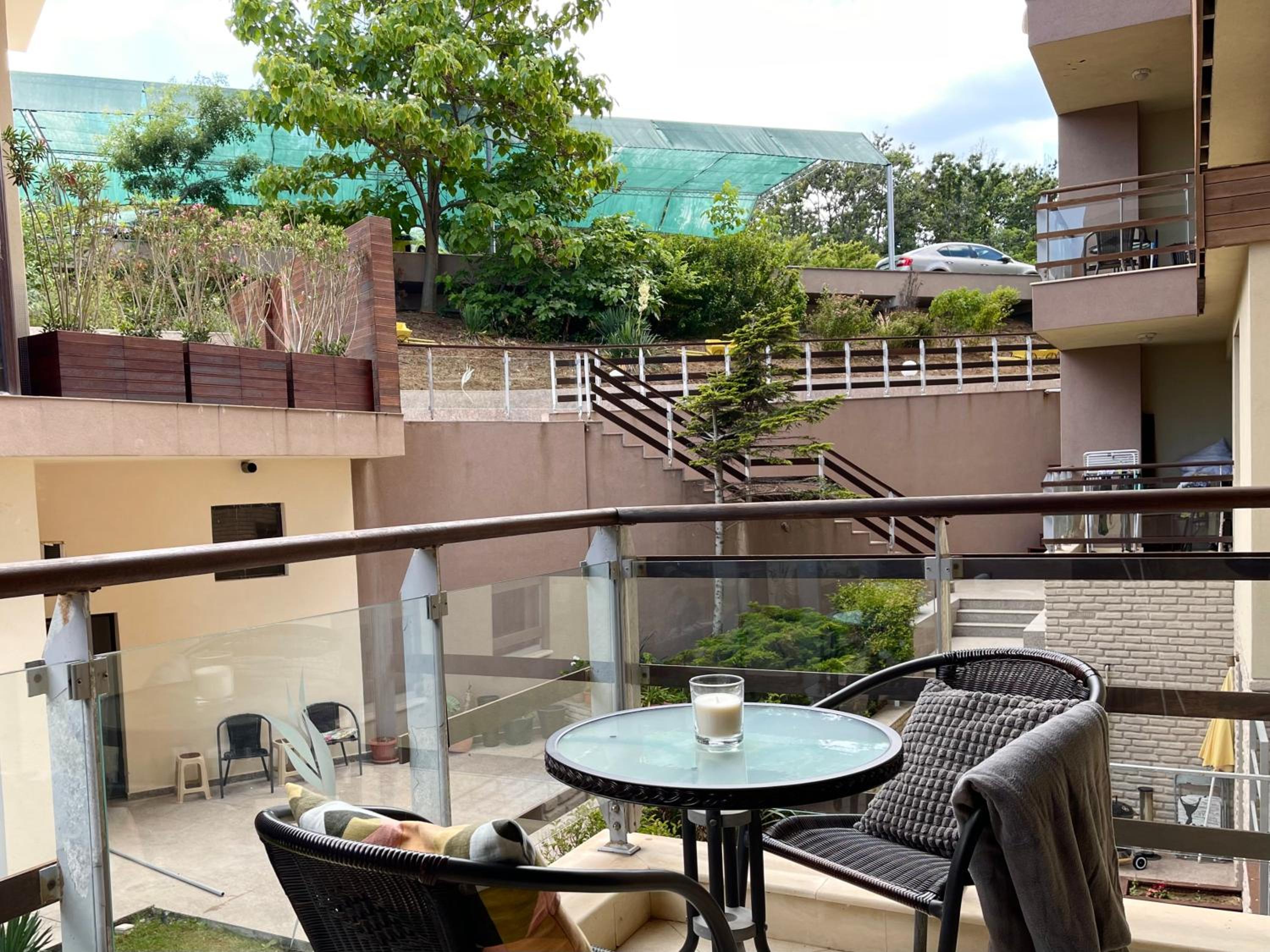 Apartment Sand Lilies view 4