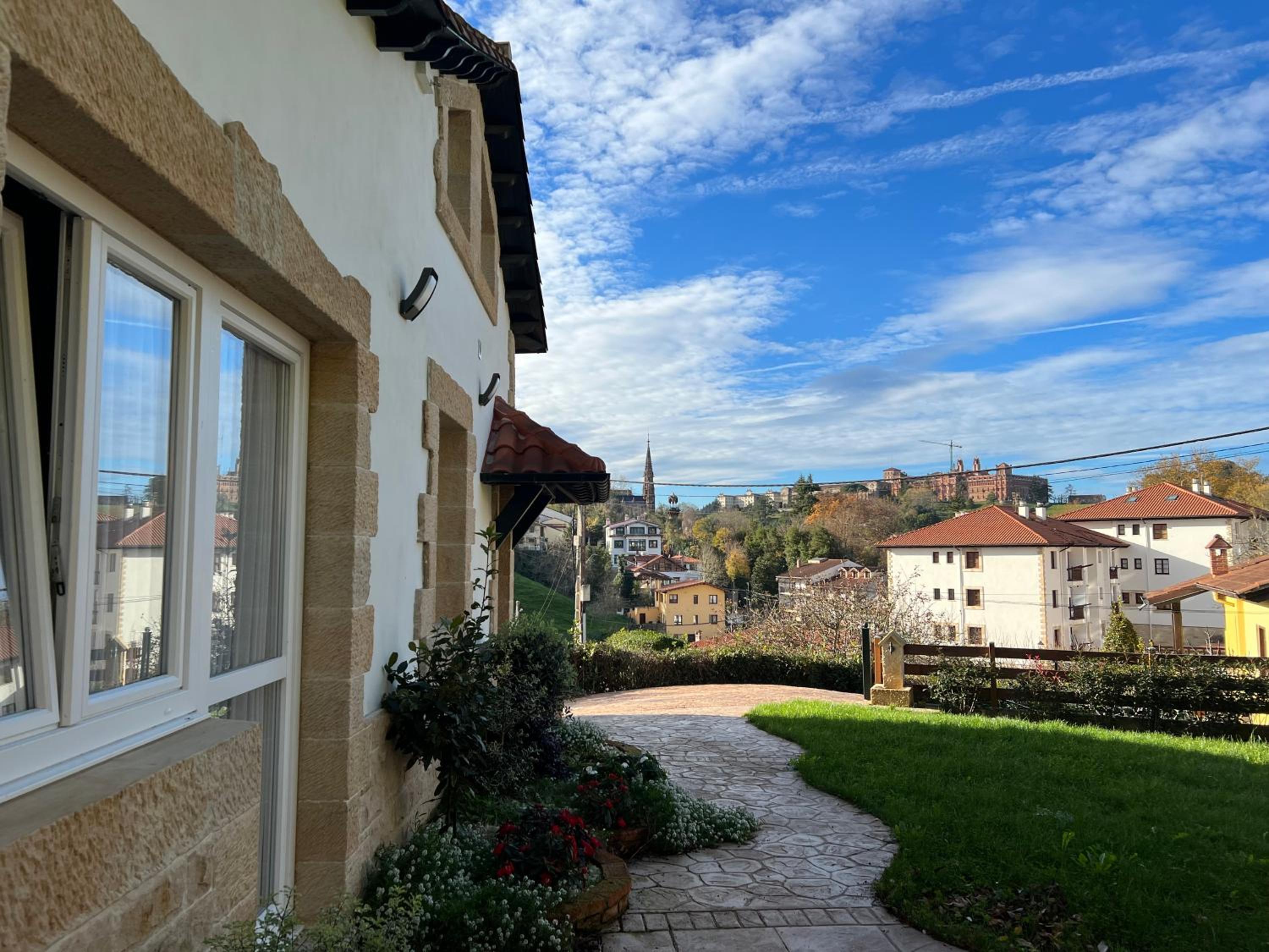 CASA LOS JARDINES Comillas