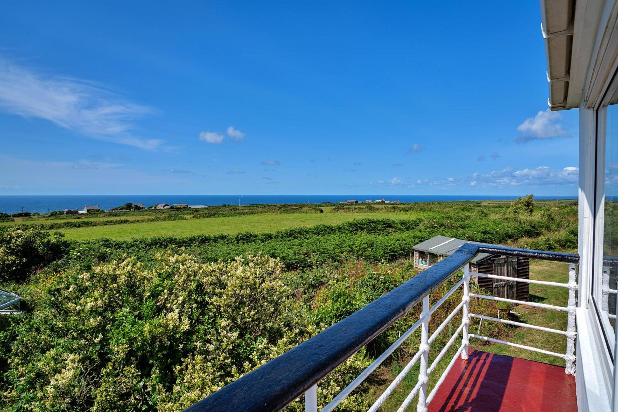 Finest Retreats - The Watchtower at Western Watch view 3