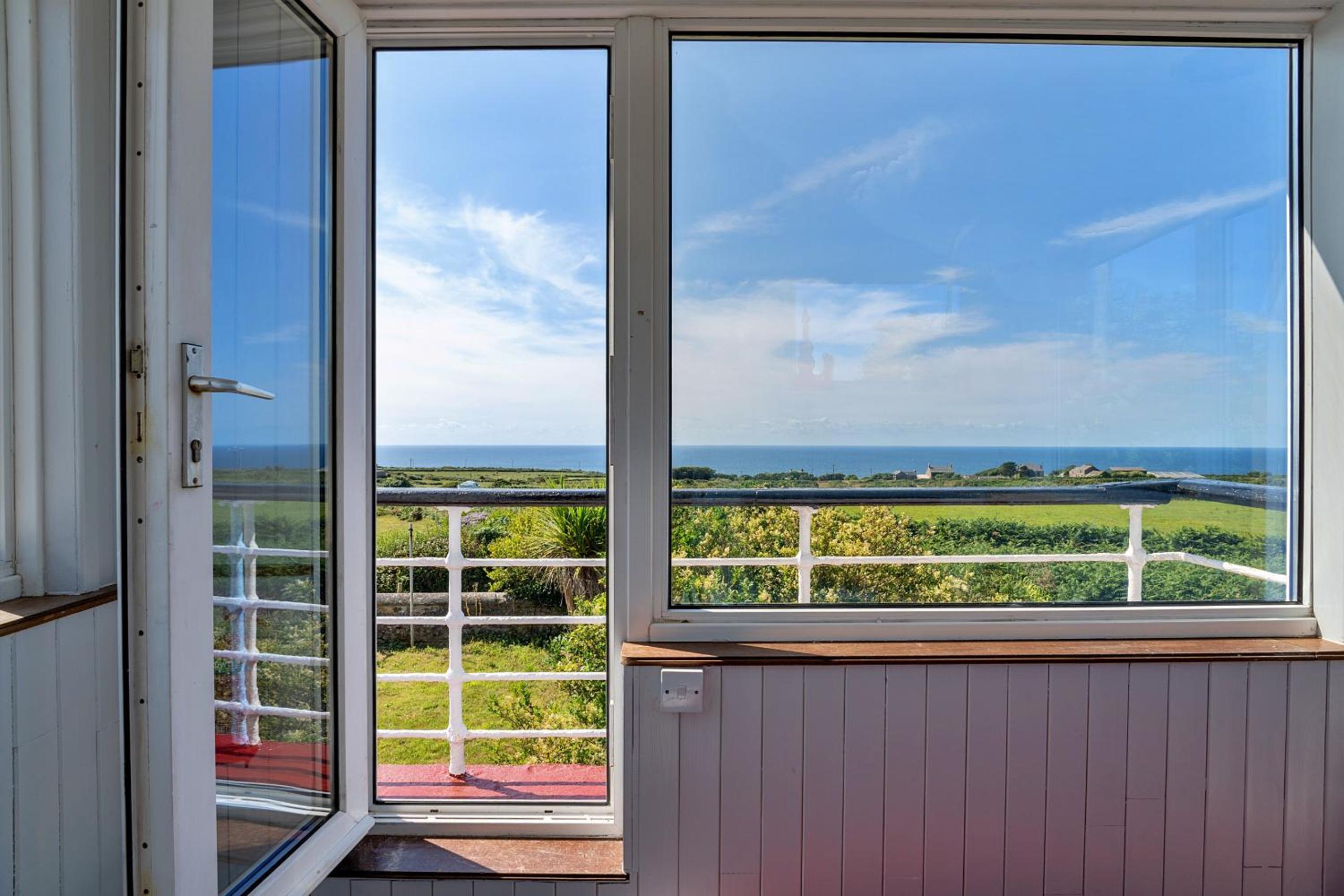 Finest Retreats - The Watchtower at Western Watch view 5